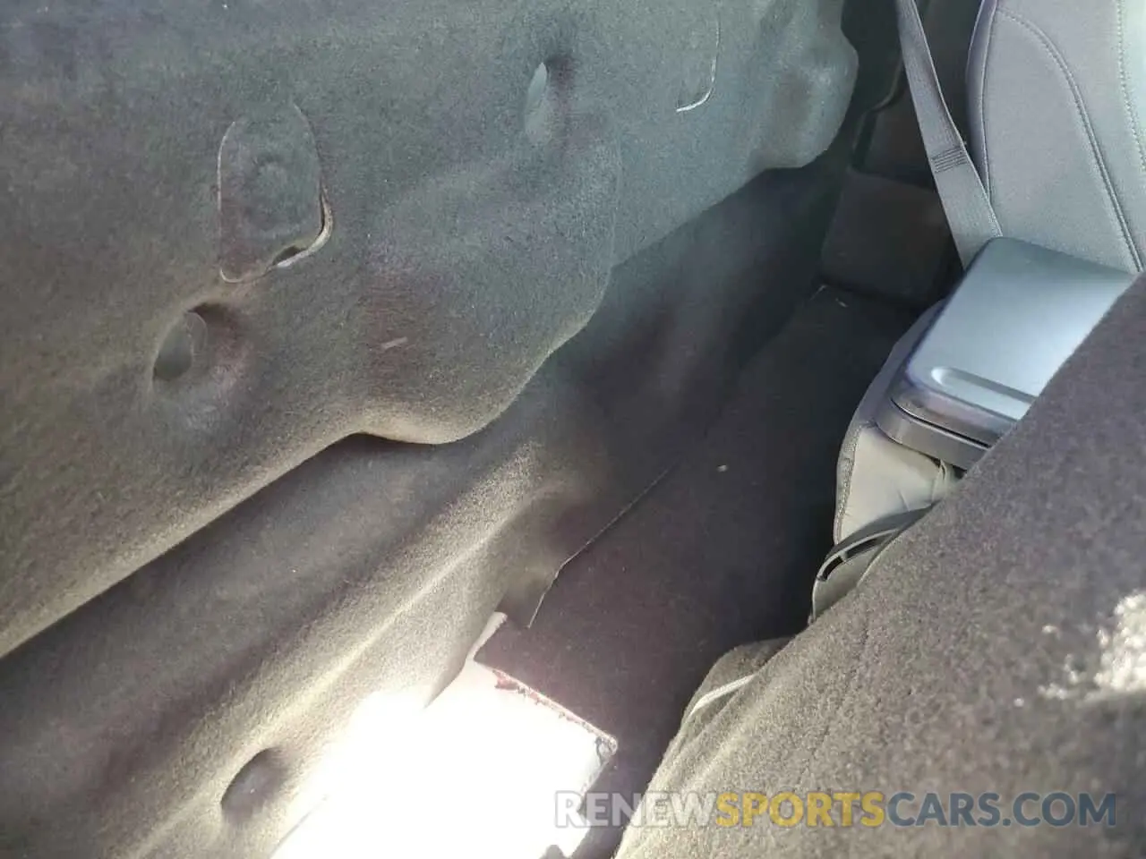 10 Photograph of a damaged car 1FTMF1C50MKE81603 FORD All Models 2021