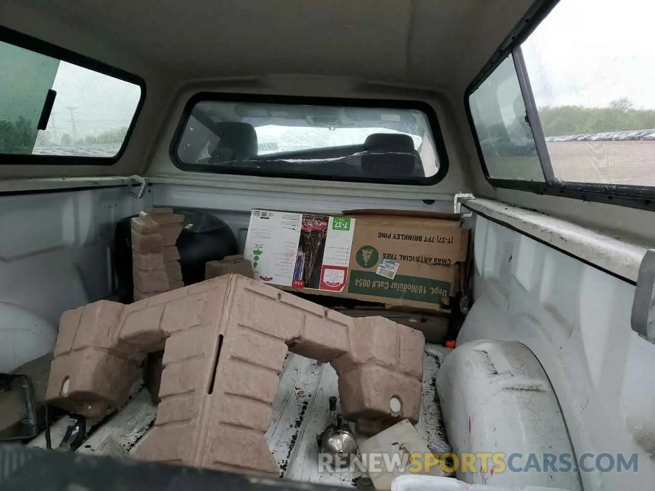 10 Photograph of a damaged car 1FTMF1CB1MKE58854 FORD All Models 2021