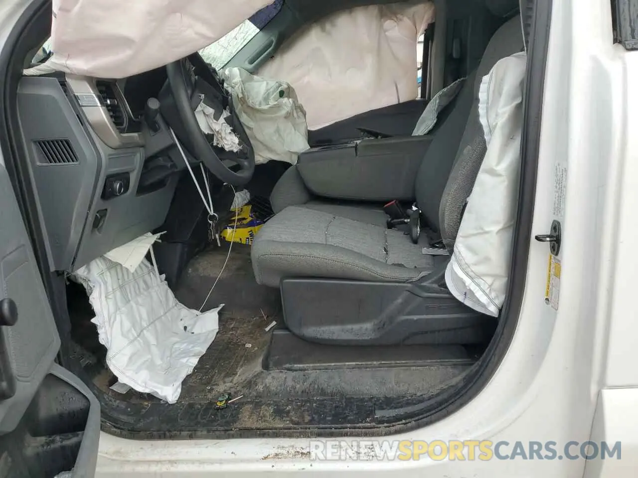 7 Photograph of a damaged car 1FTMF1CB1MKE58854 FORD All Models 2021