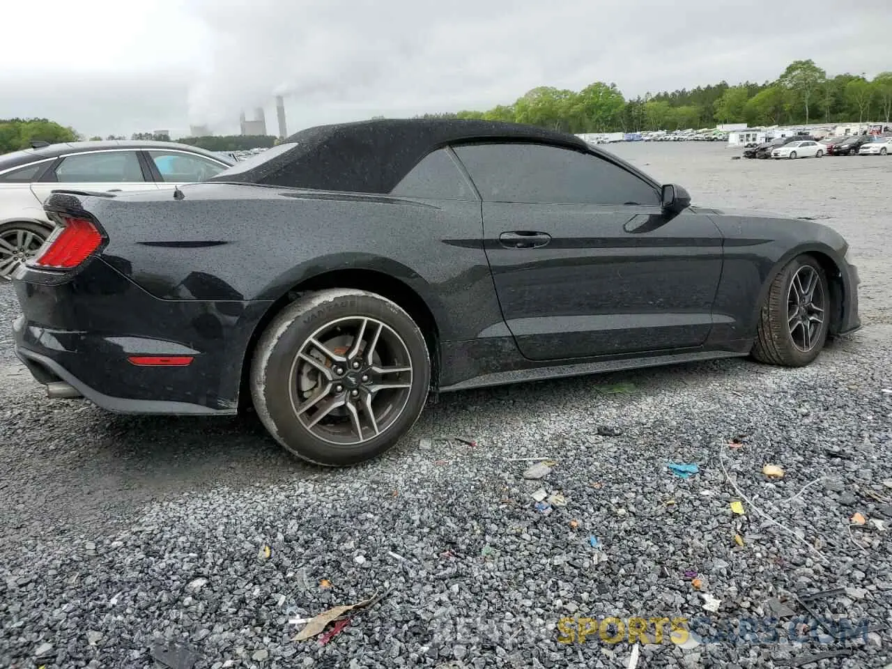 3 Photograph of a damaged car 1FATP8UH8N5116442 FORD ALL Models 2022