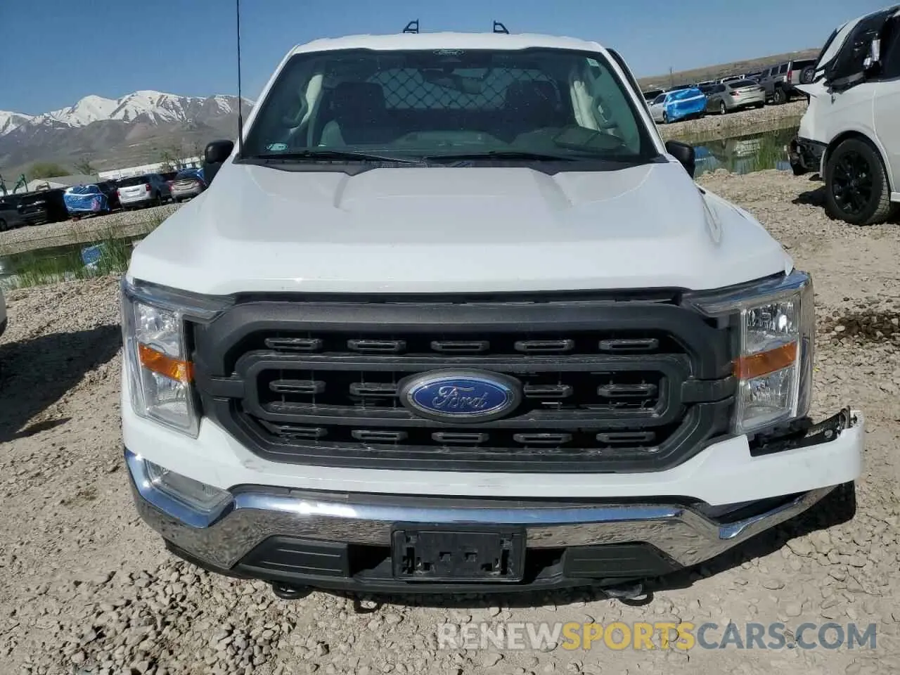 5 Photograph of a damaged car 1FTMF1EP1NKE29428 FORD All Models 2022
