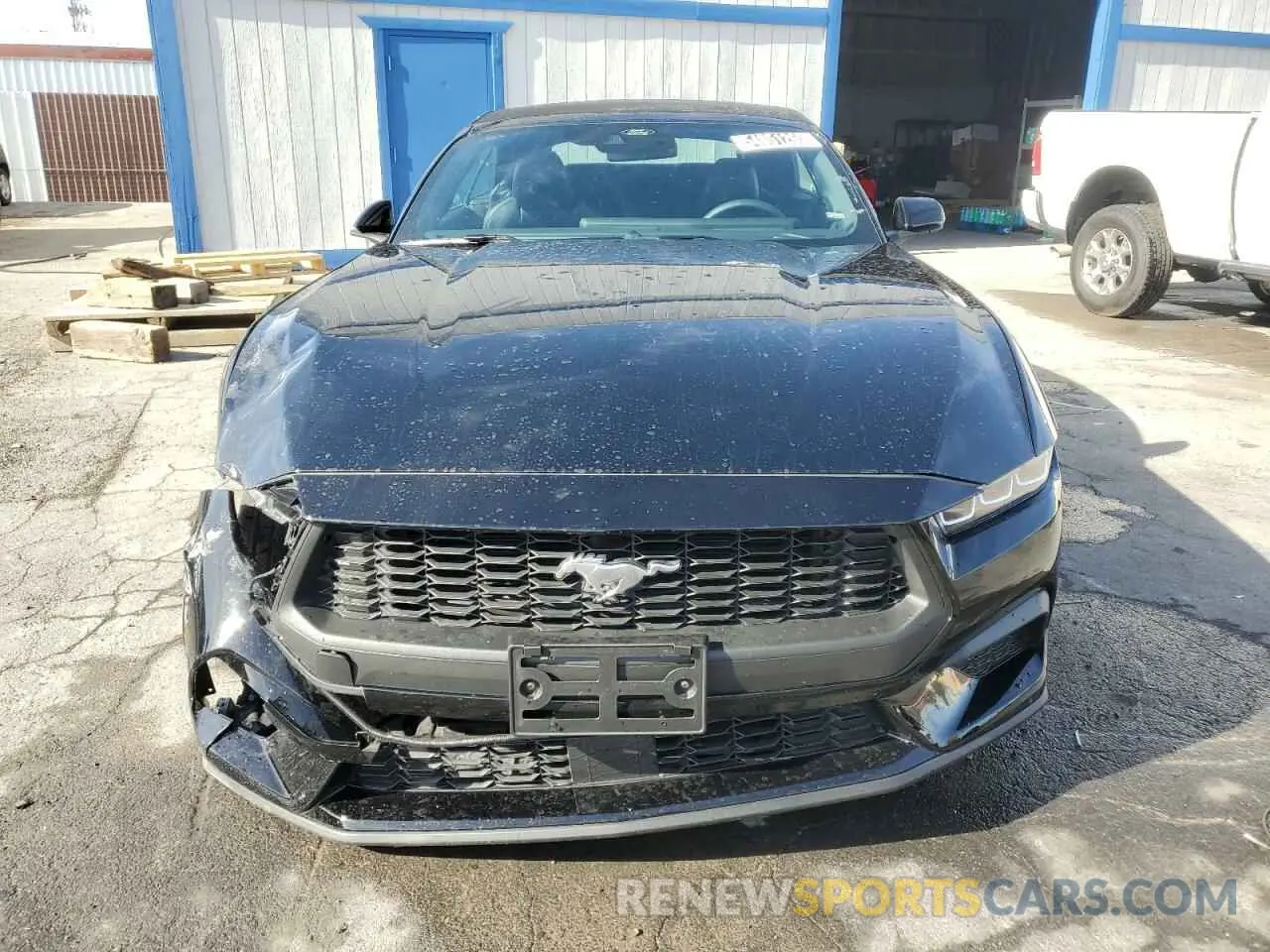 5 Photograph of a damaged car 1FAGP8UH4S5106178 FORD ALL Models 2025