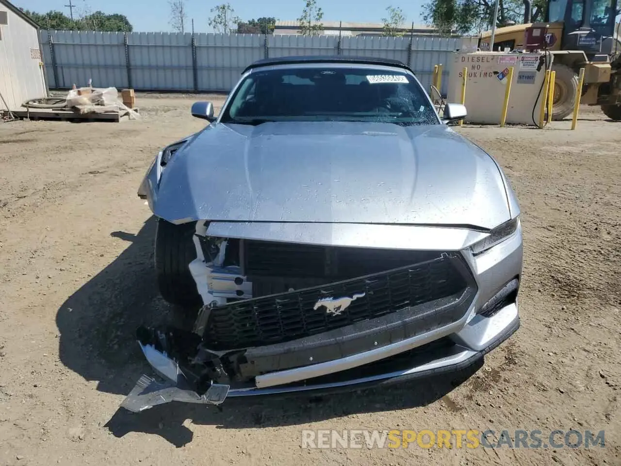 5 Photograph of a damaged car 1FAGP8UHXS5115130 FORD ALL Models 2025