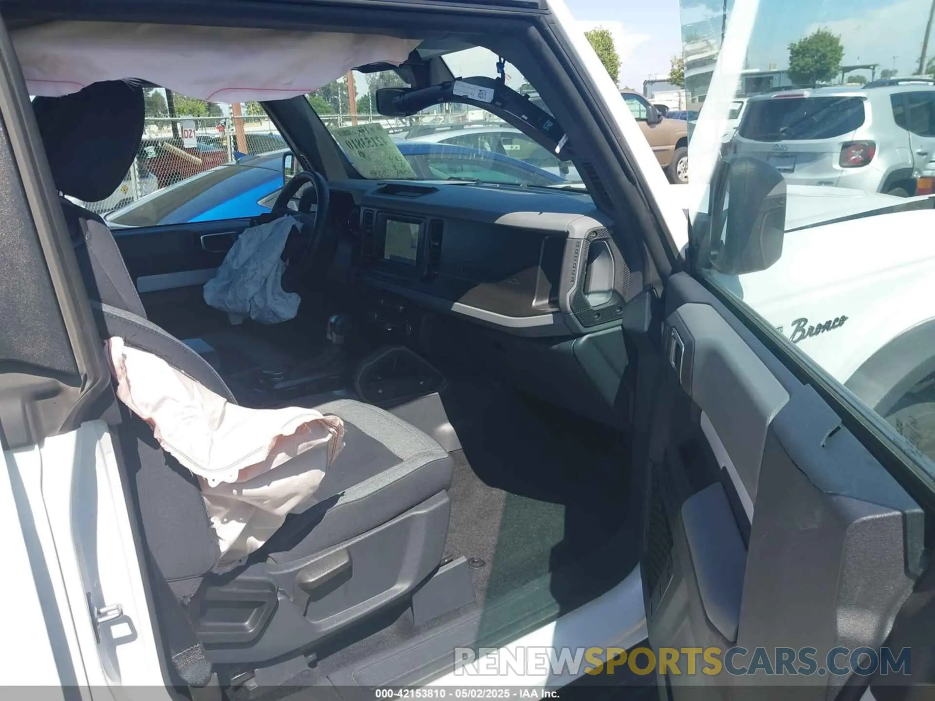 5 Photograph of a damaged car 1FMDE5AP9MLA72598 FORD BRONCO 2021