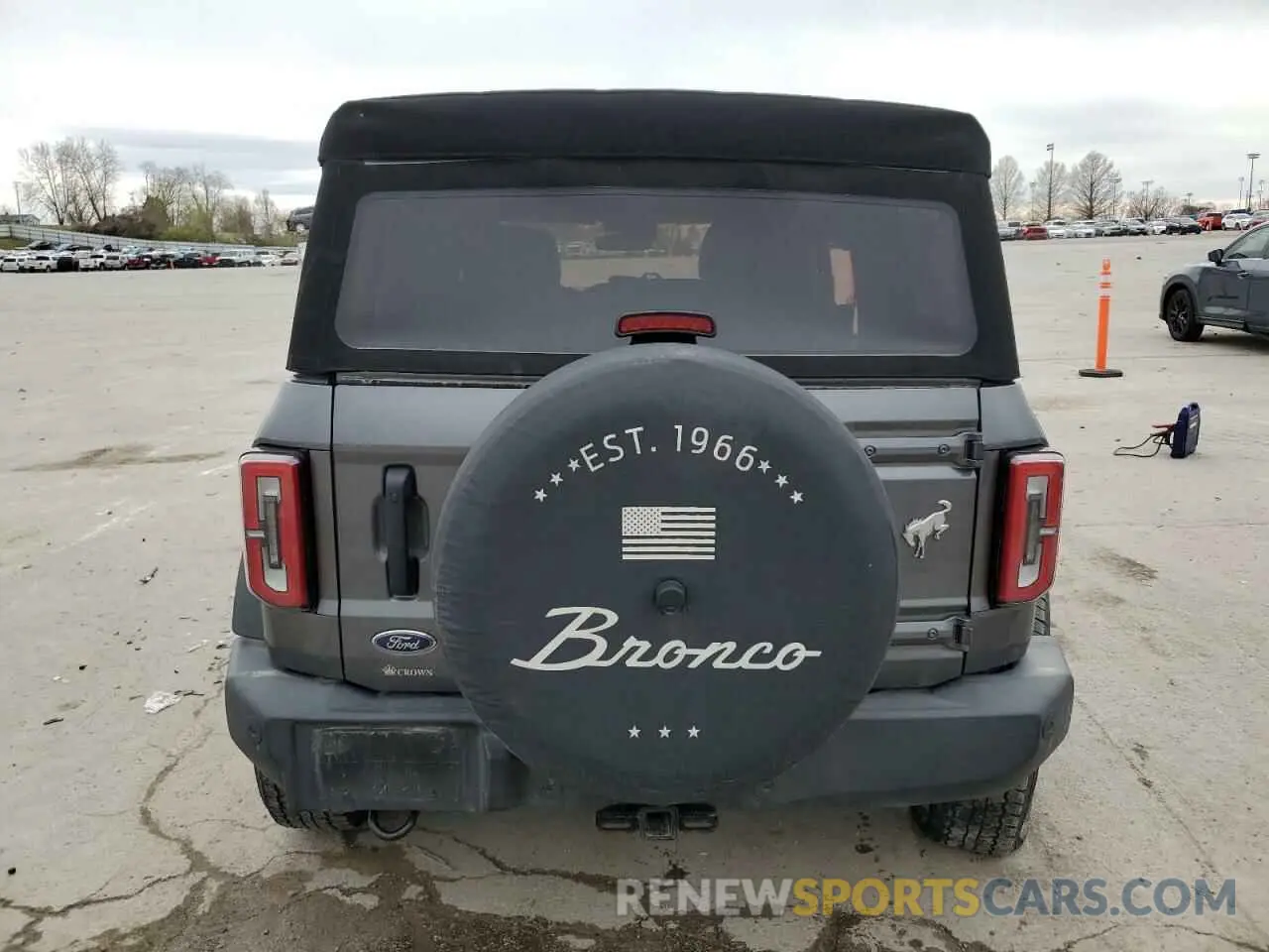 6 Photograph of a damaged car 1FMDE5BH1MLB02958 FORD BRONCO 2021