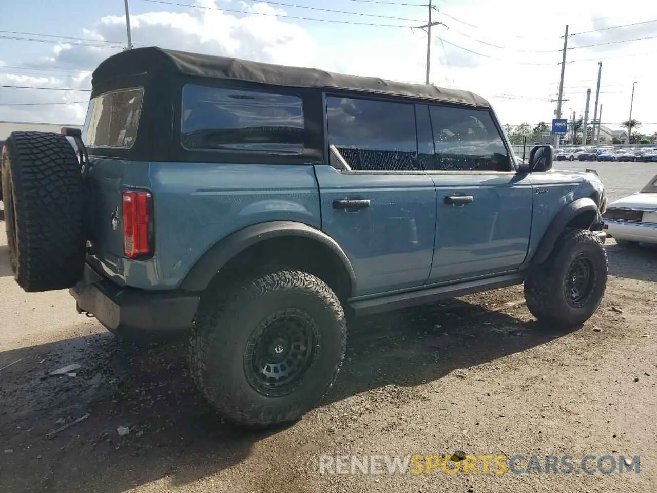 3 Photograph of a damaged car 1FMDE5BH2MLB06341 FORD BRONCO 2021