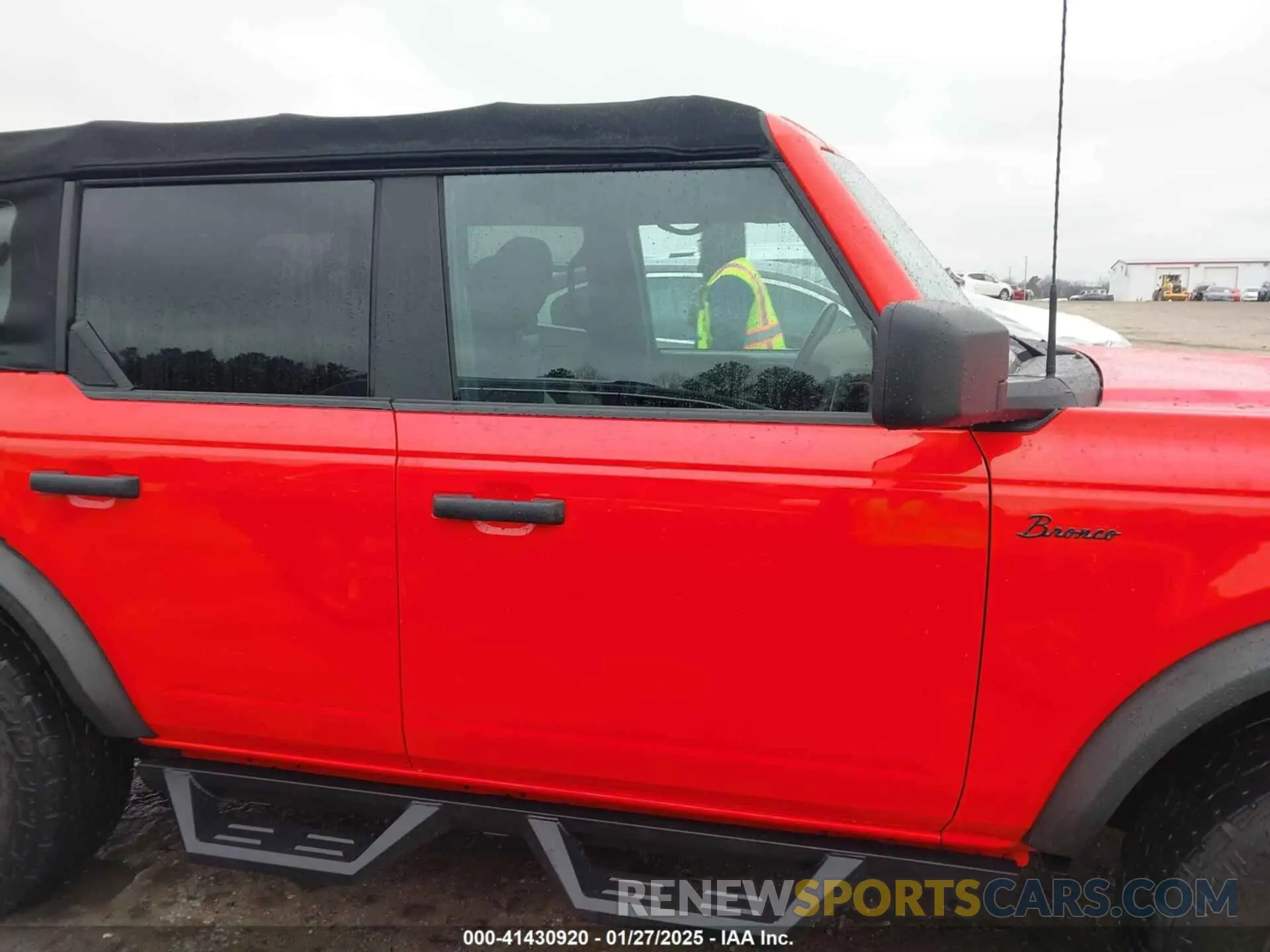 13 Photograph of a damaged car 1FMDE5BH3MLB09197 FORD BRONCO 2021