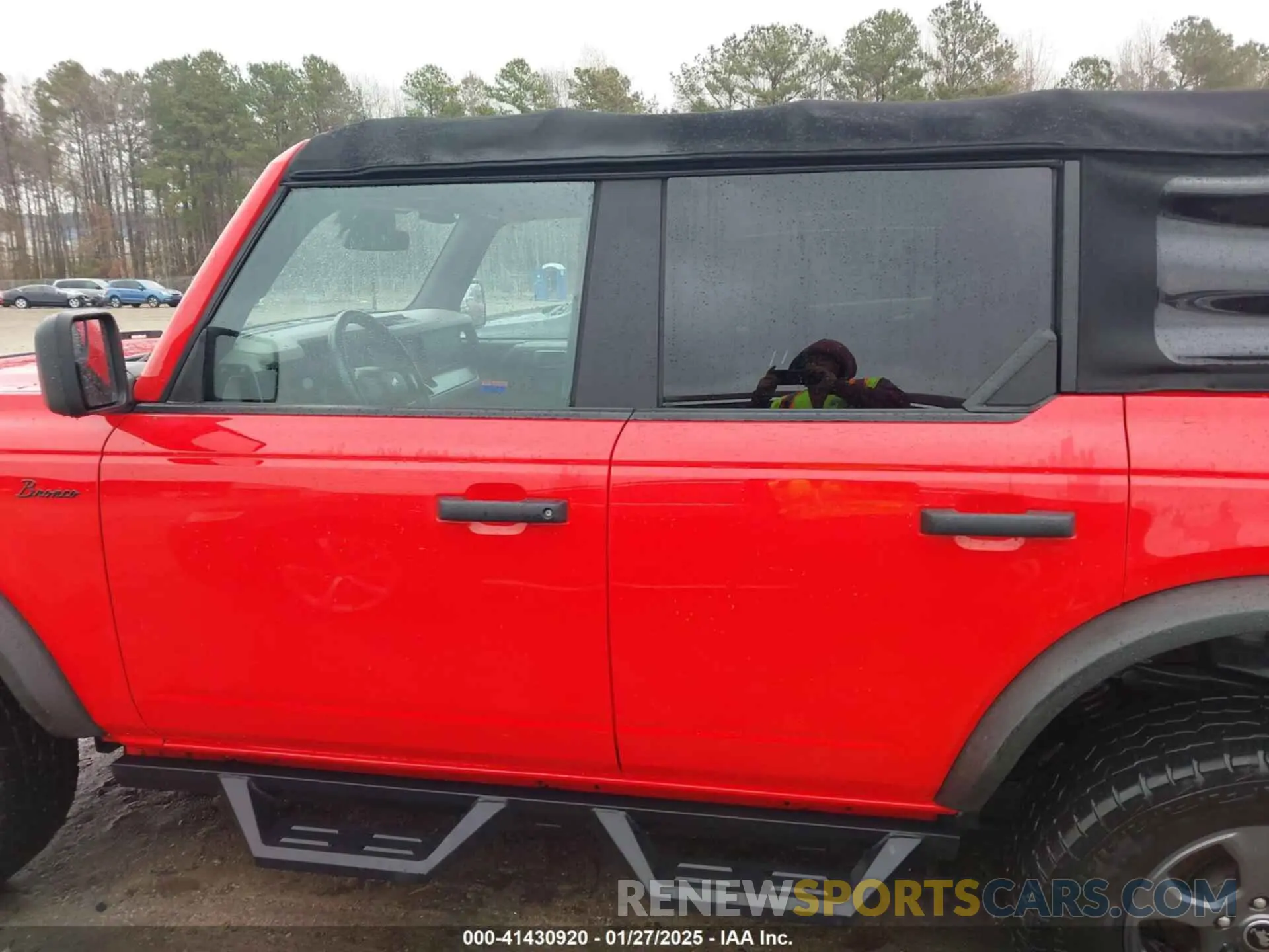14 Photograph of a damaged car 1FMDE5BH3MLB09197 FORD BRONCO 2021