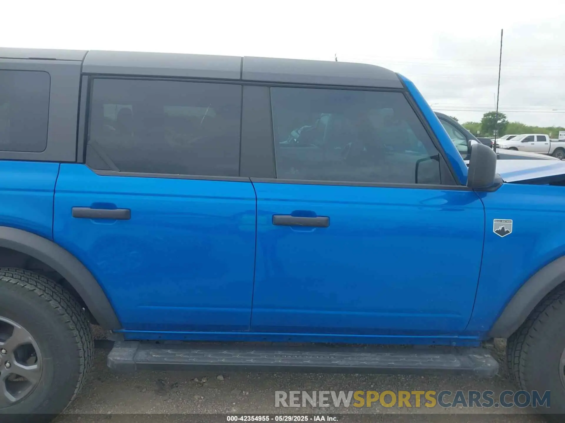 14 Photograph of a damaged car 1FMDE5BH7MLA94882 FORD BRONCO 2021