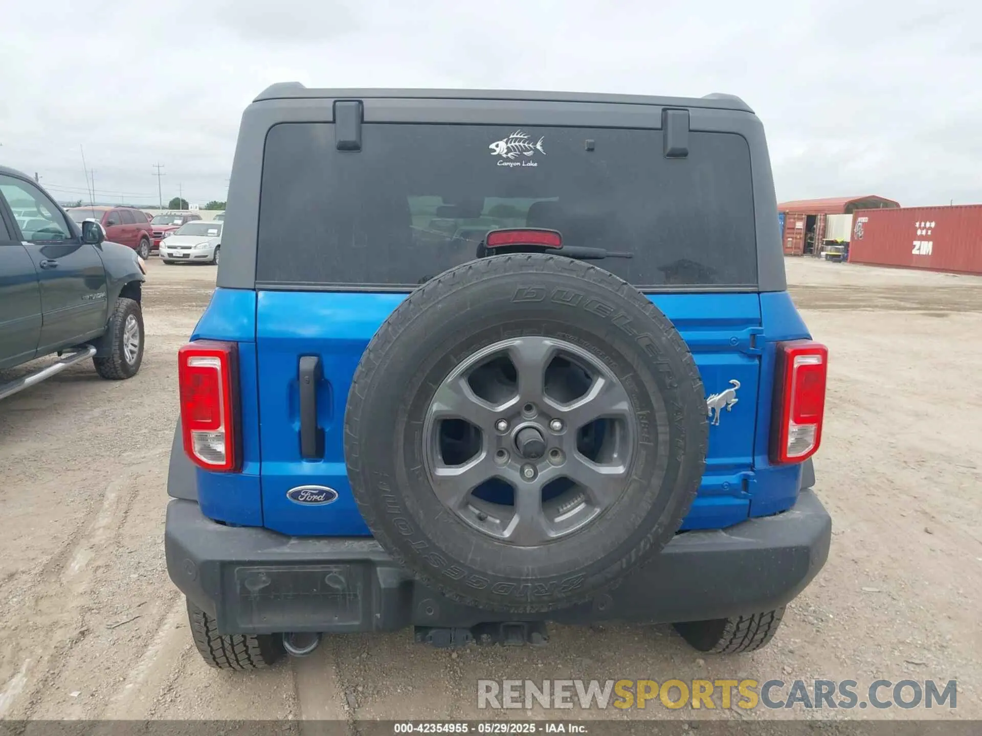17 Photograph of a damaged car 1FMDE5BH7MLA94882 FORD BRONCO 2021