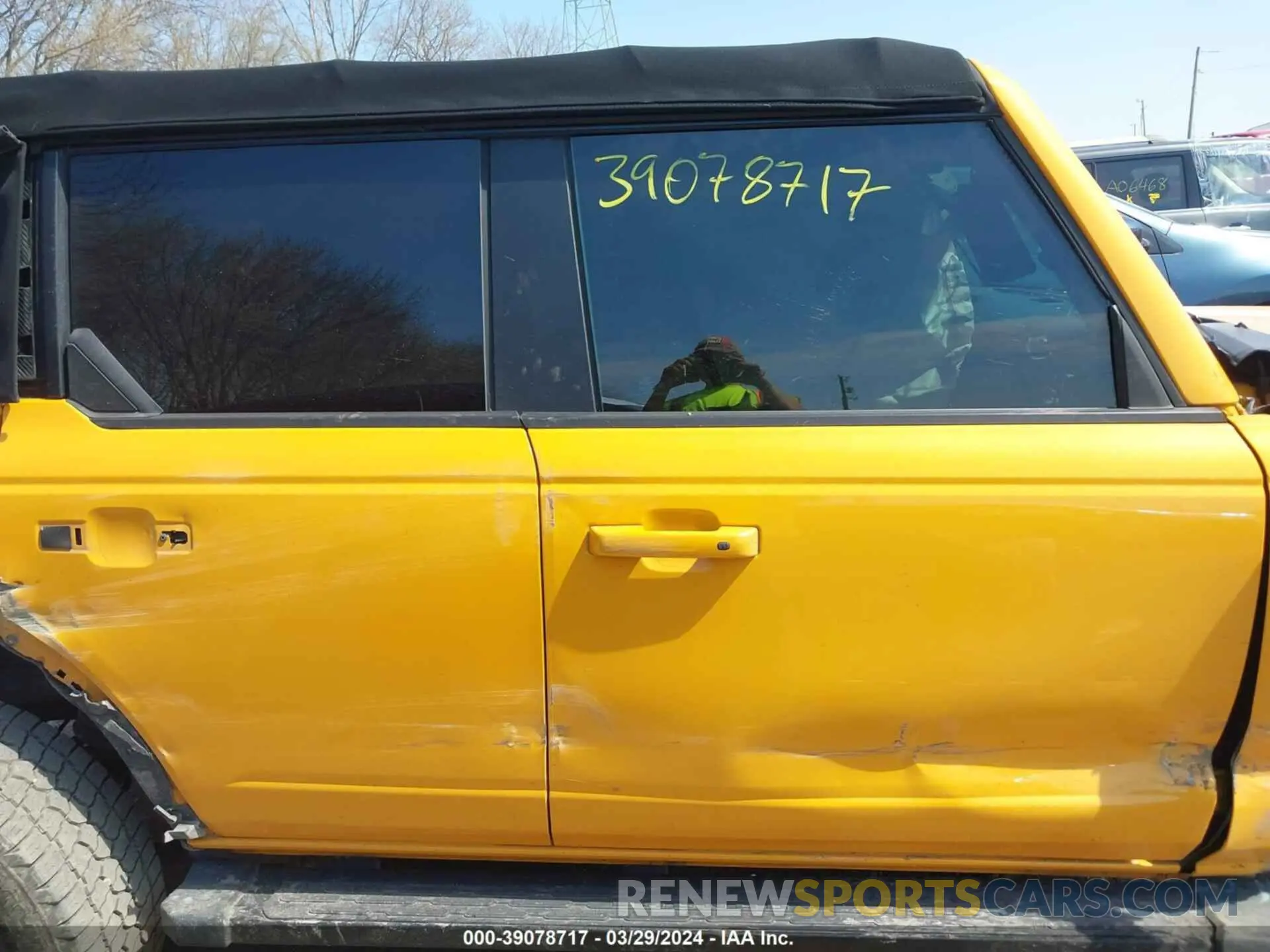 14 Photograph of a damaged car 1FMDE5BH7MLA95966 FORD BRONCO 2021