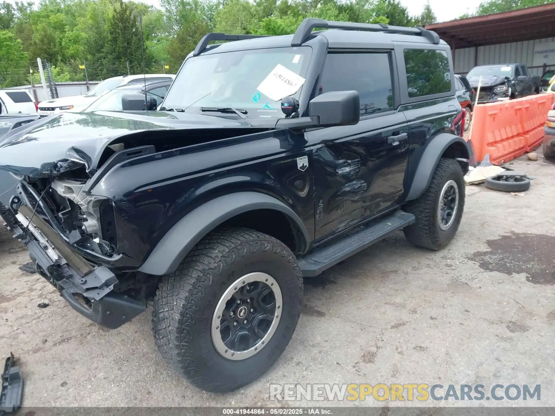 2 Photograph of a damaged car 1FMDE5CHXMLA64063 FORD BRONCO 2021