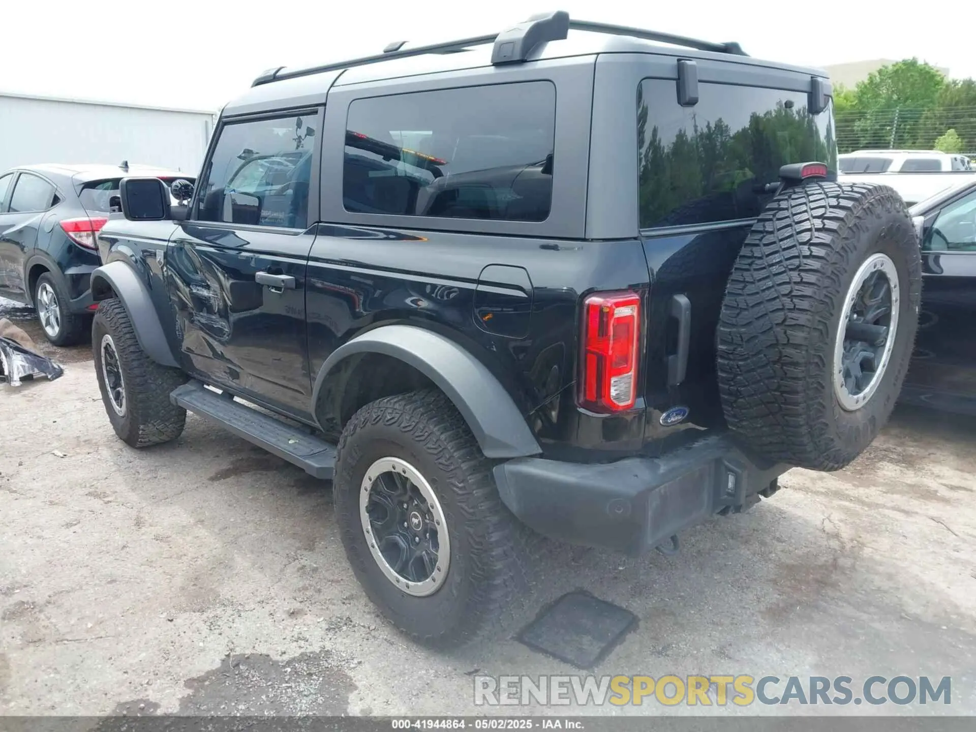 3 Photograph of a damaged car 1FMDE5CHXMLA64063 FORD BRONCO 2021