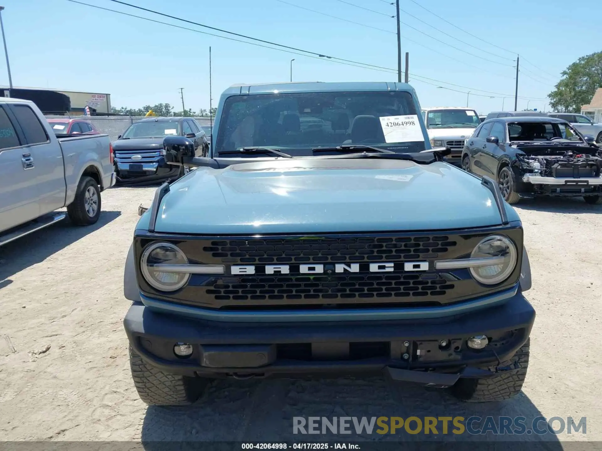 13 Photograph of a damaged car 1FMDE5CP5MLA98340 FORD BRONCO 2021