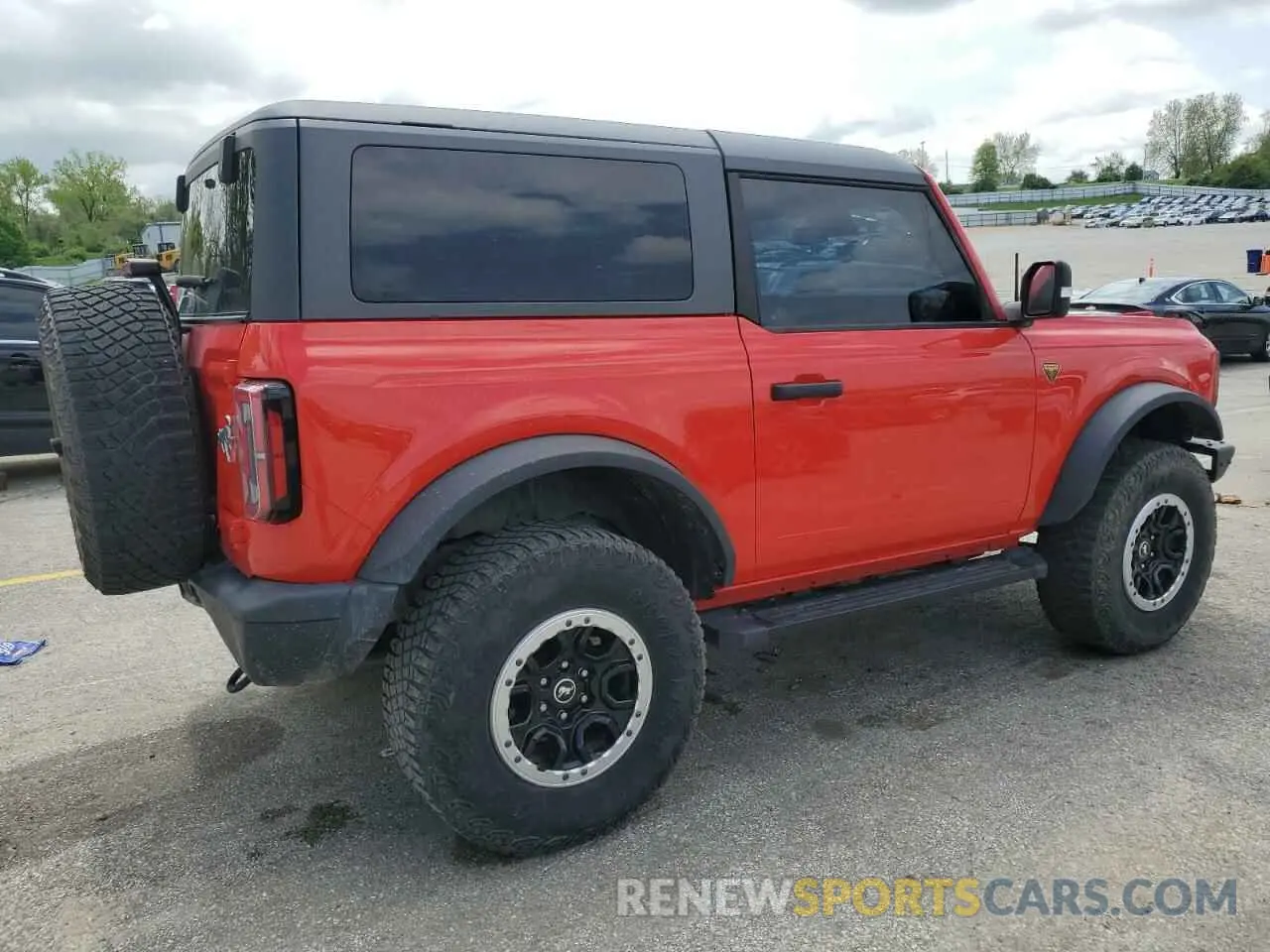 3 Photograph of a damaged car 1FMDE5CP7MLB07037 FORD BRONCO 2021