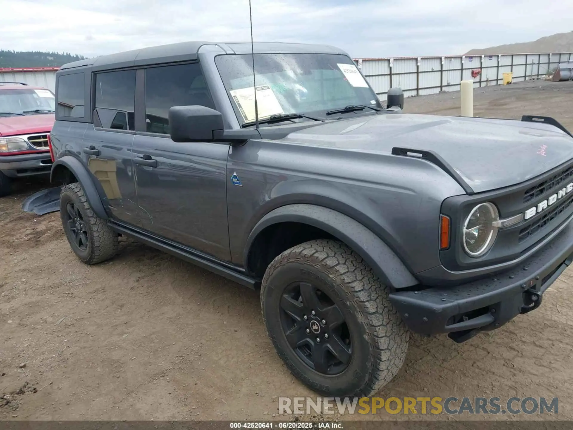 1 Photograph of a damaged car 1FMEE5BH0MLA74753 FORD BRONCO 2021