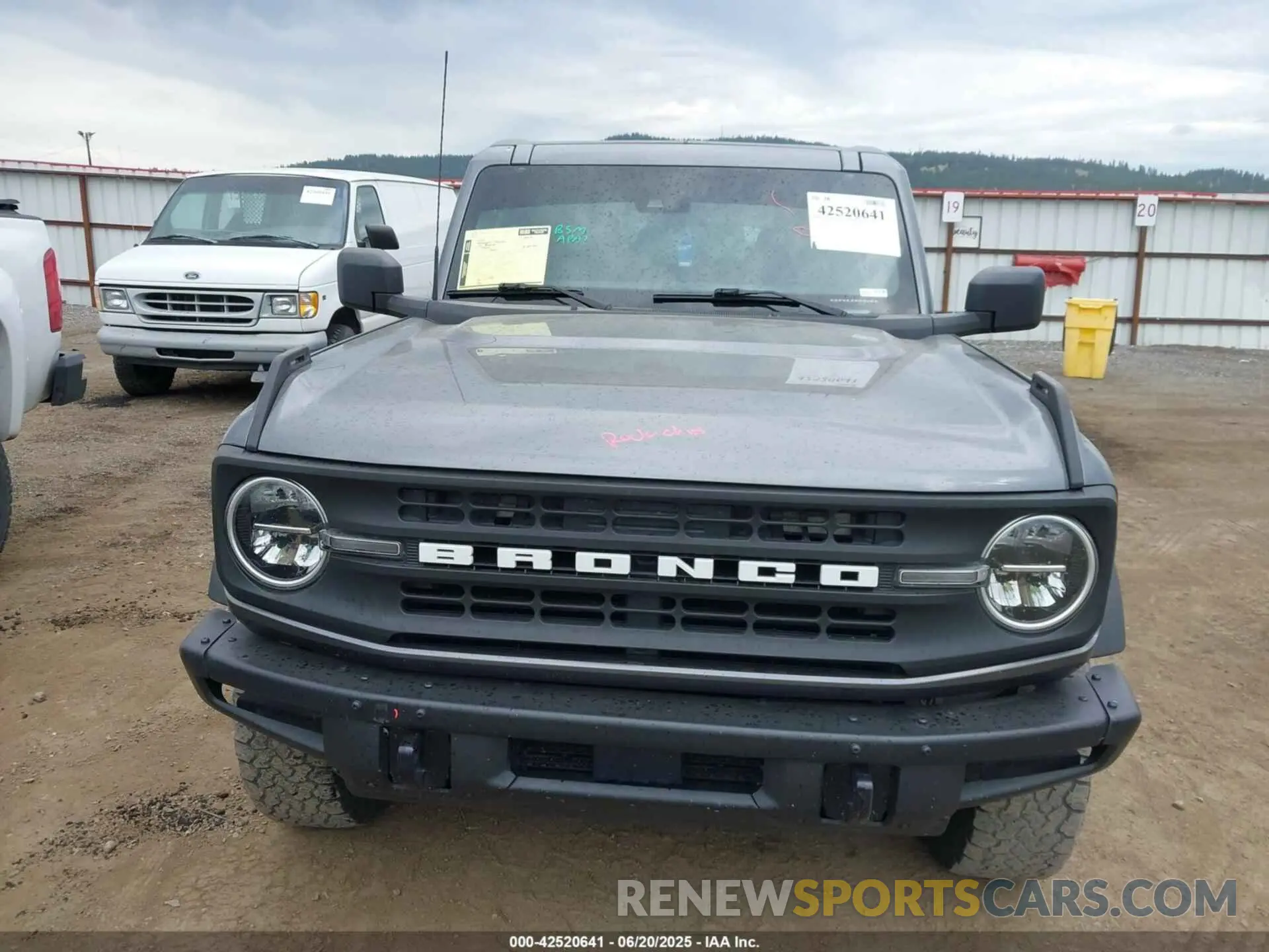 13 Photograph of a damaged car 1FMEE5BH0MLA74753 FORD BRONCO 2021