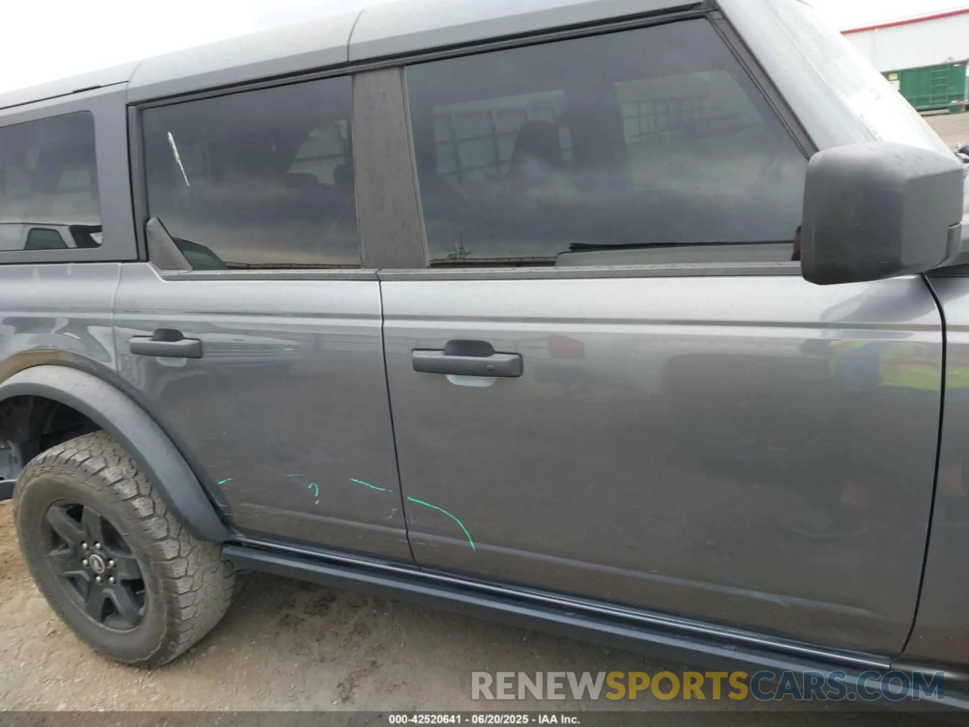14 Photograph of a damaged car 1FMEE5BH0MLA74753 FORD BRONCO 2021