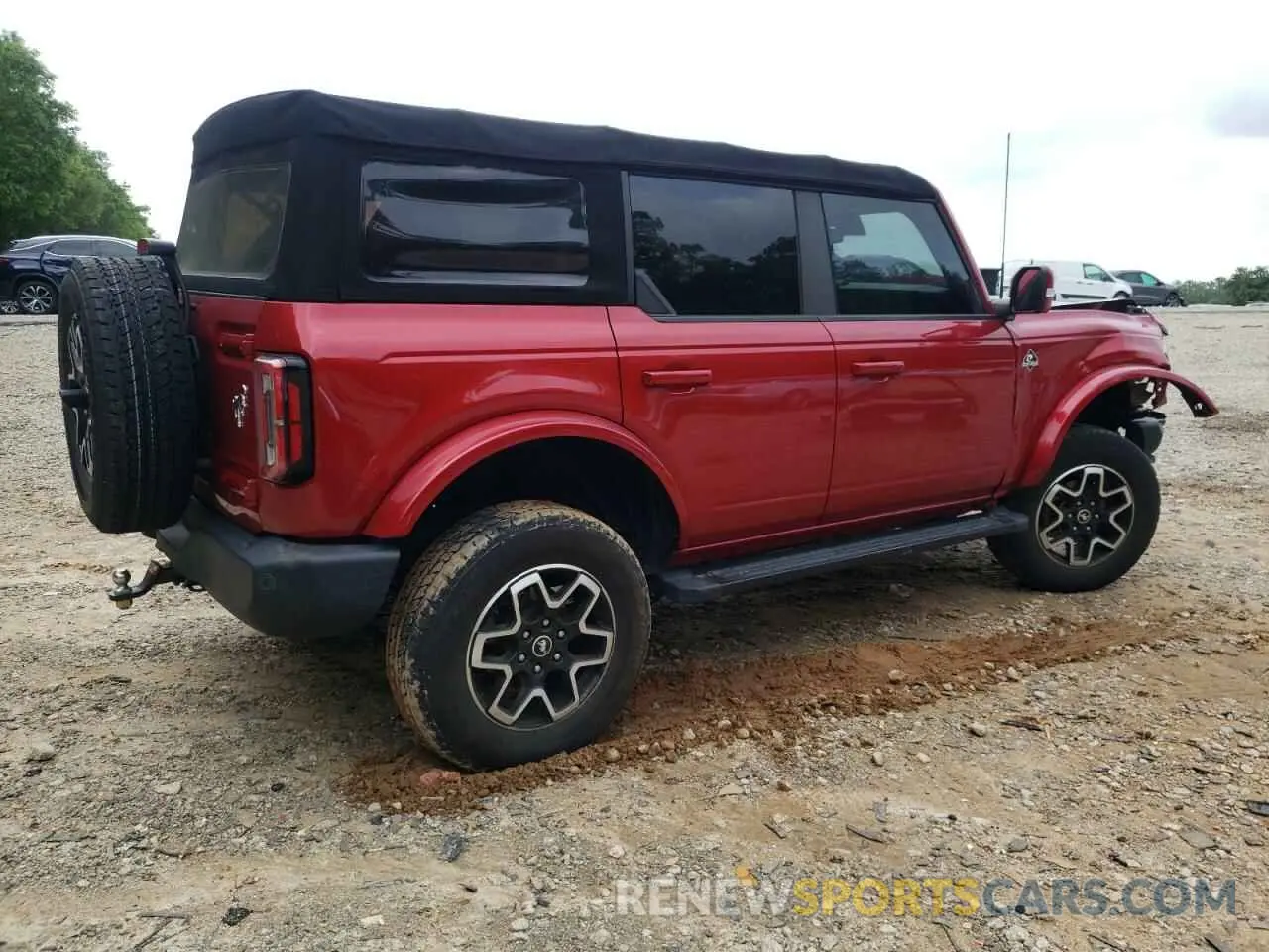 3 Photograph of a damaged car 1FMEE5BP0MLB03305 FORD BRONCO 2021