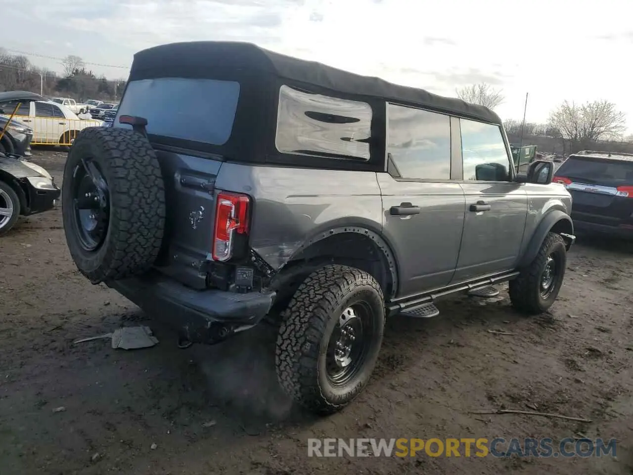 3 Photograph of a damaged car 1FMEE5BP4MLB07924 FORD BRONCO 2021