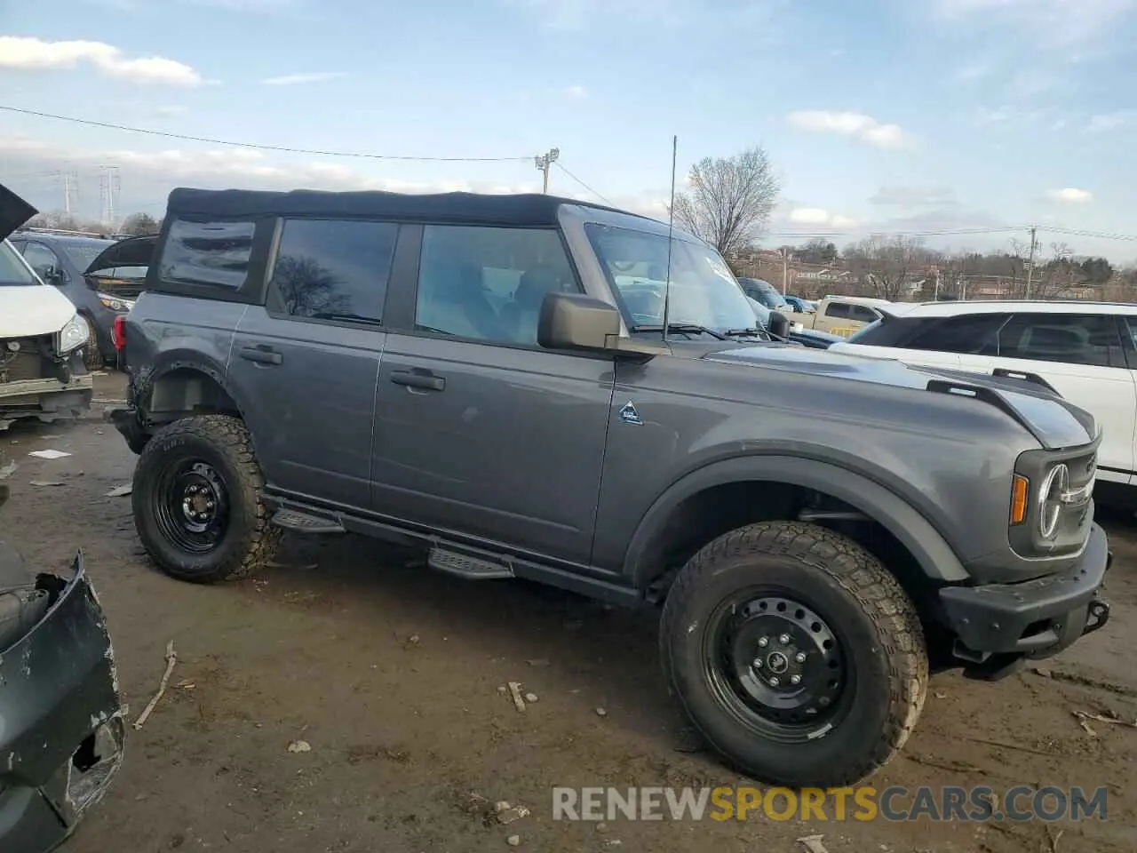 4 Photograph of a damaged car 1FMEE5BP4MLB07924 FORD BRONCO 2021