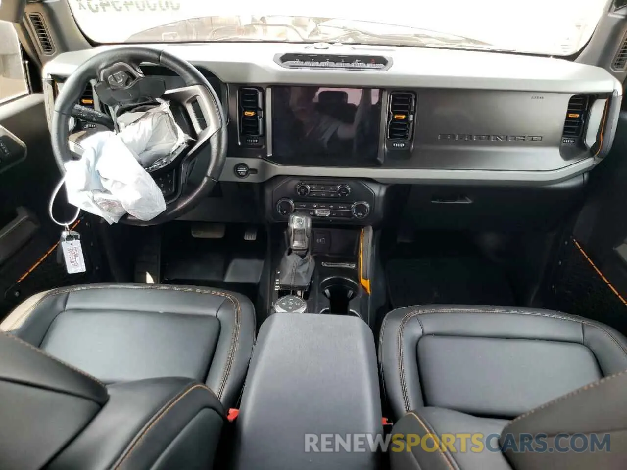 8 Photograph of a damaged car 1FMEE5DHXMLA89886 FORD BRONCO 2021