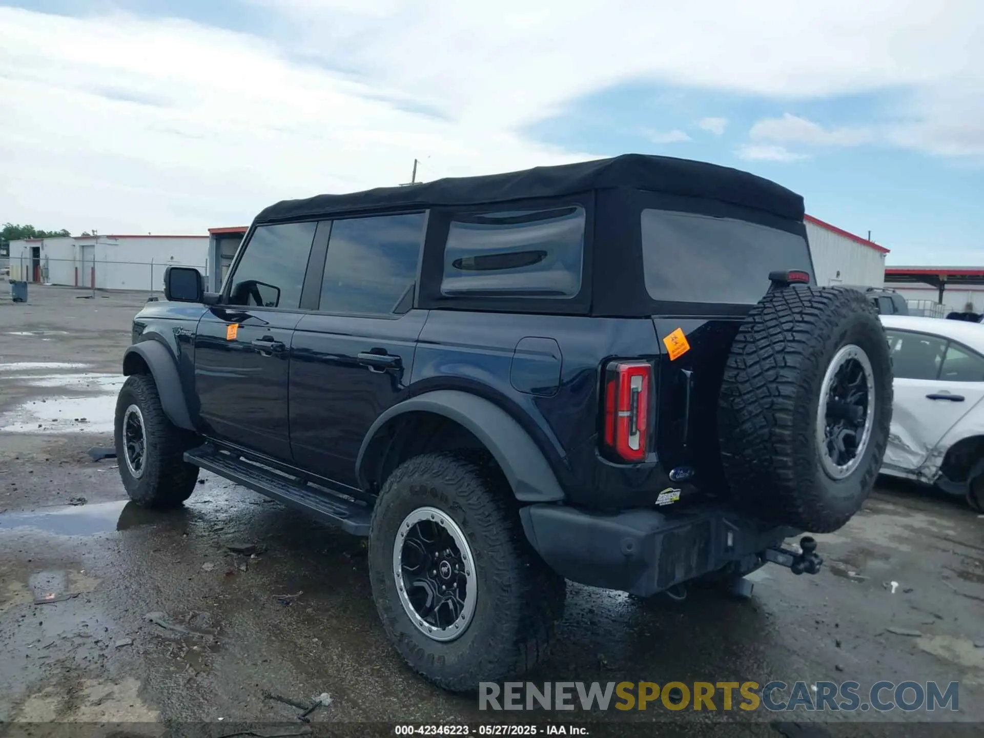 3 Photograph of a damaged car 1FMEE5DP2MLA89419 FORD BRONCO 2021