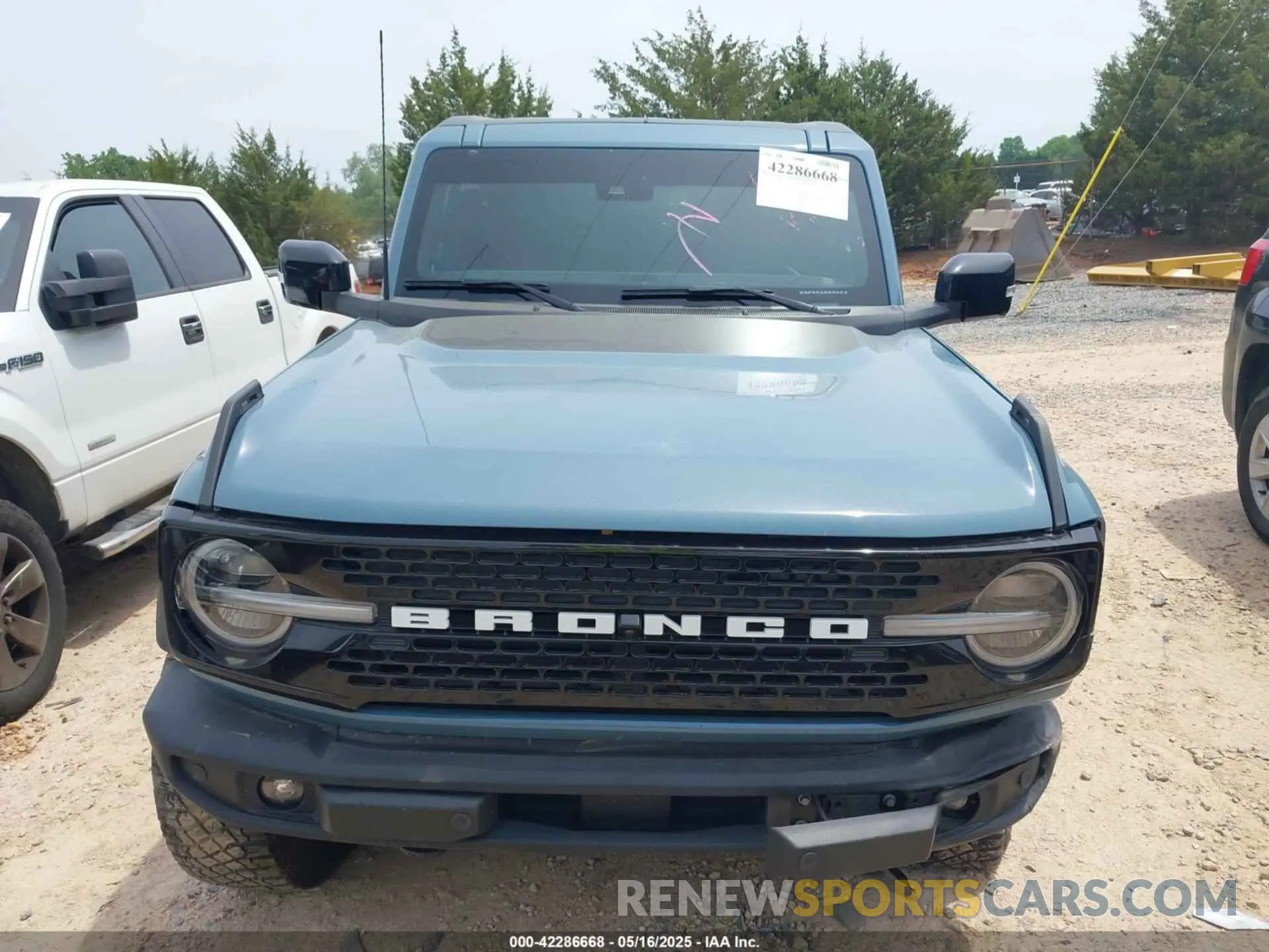 12 Photograph of a damaged car 1FMEE5DP5MLA71724 FORD BRONCO 2021