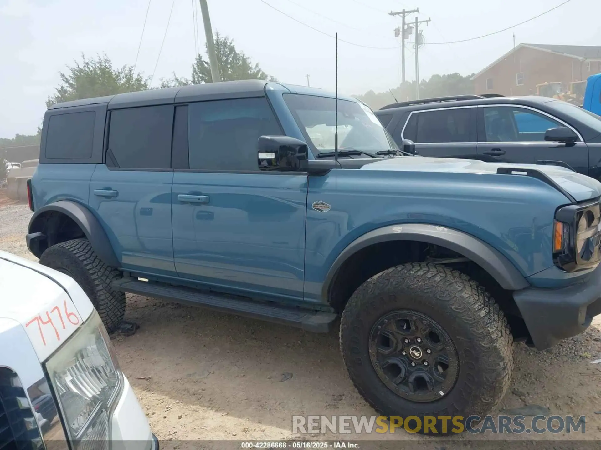 13 Photograph of a damaged car 1FMEE5DP5MLA71724 FORD BRONCO 2021