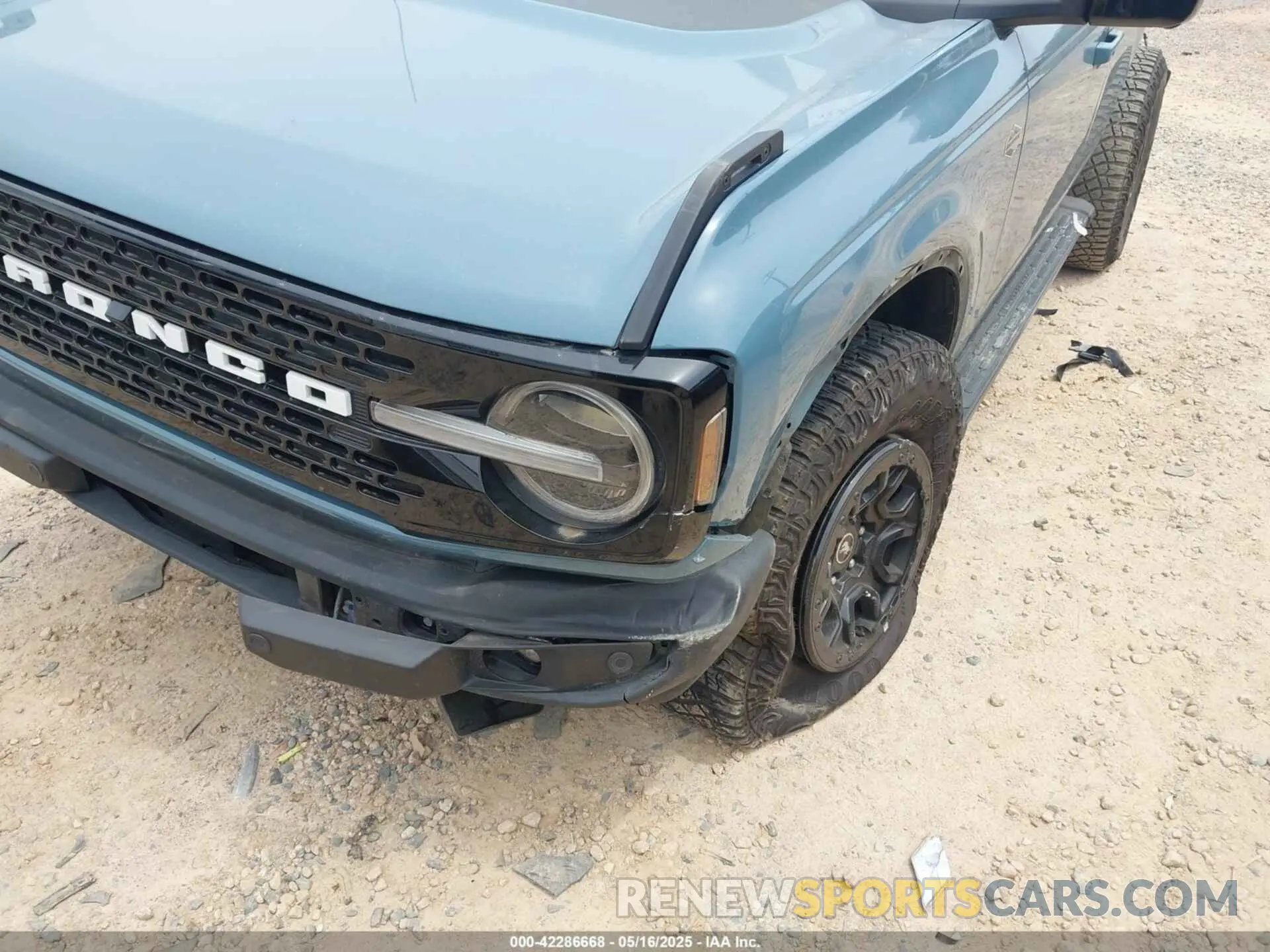 6 Photograph of a damaged car 1FMEE5DP5MLA71724 FORD BRONCO 2021
