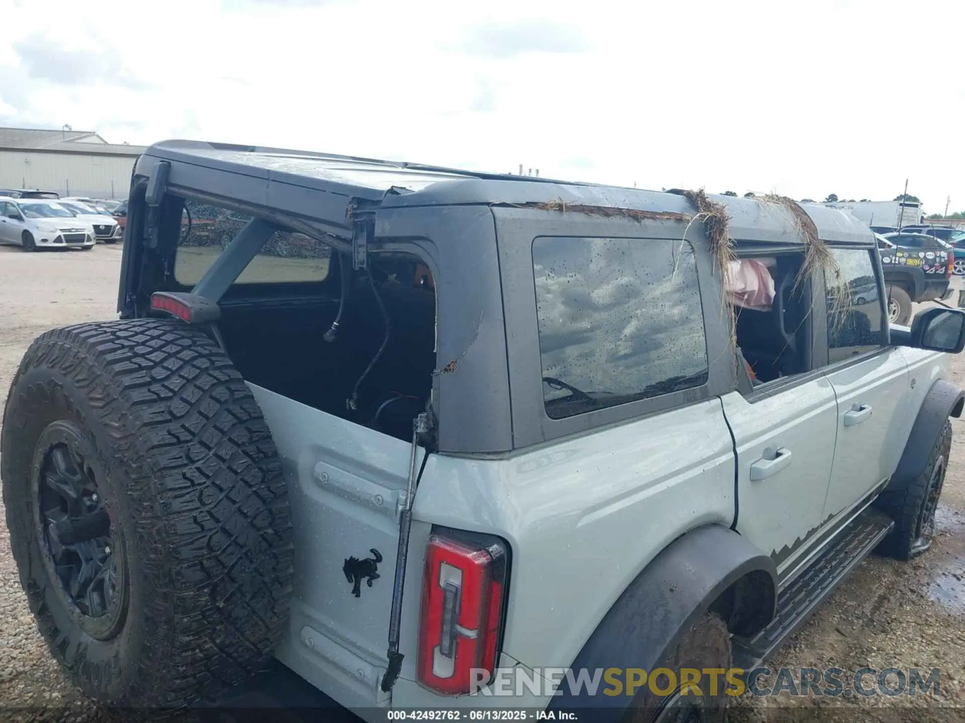 6 Photograph of a damaged car 1FMEE5DP6MLA61655 FORD BRONCO 2021
