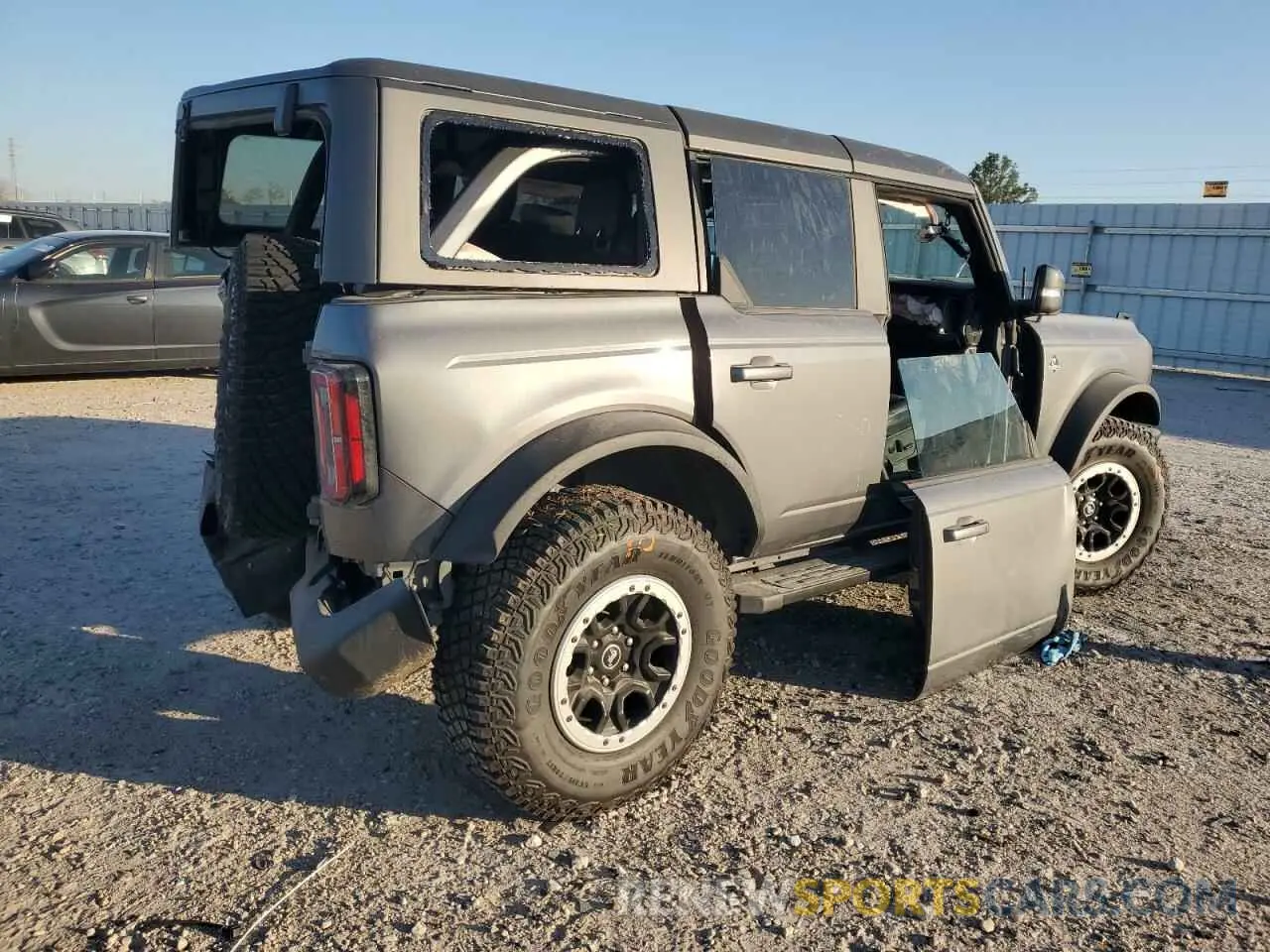 3 Photograph of a damaged car 1FMEE5DP7MLB03461 FORD BRONCO 2021