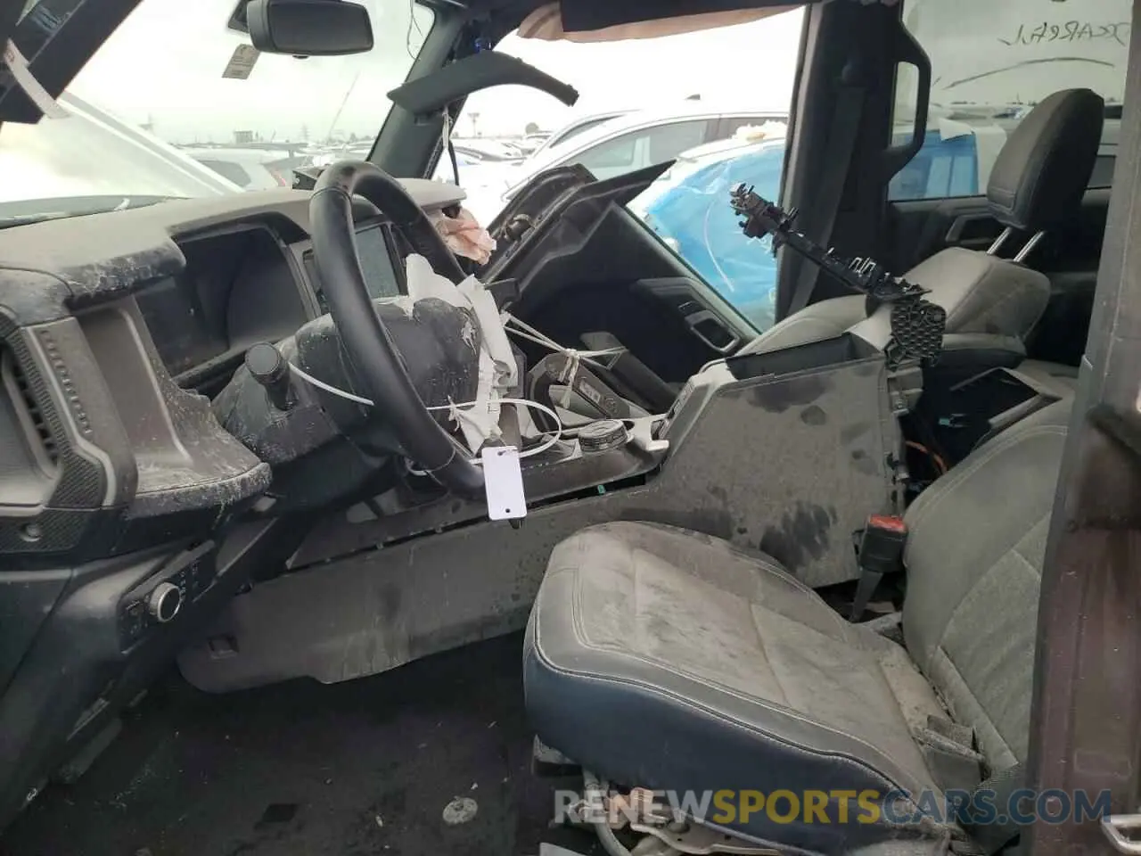 7 Photograph of a damaged car 1FMEE5DP7MLB03461 FORD BRONCO 2021