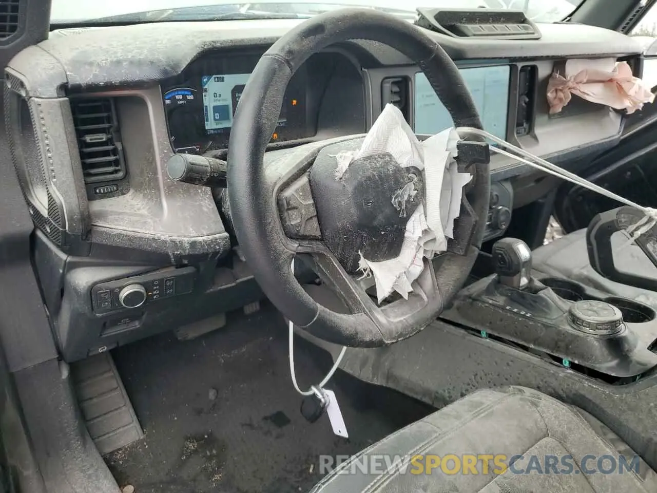 8 Photograph of a damaged car 1FMEE5DP7MLB03461 FORD BRONCO 2021