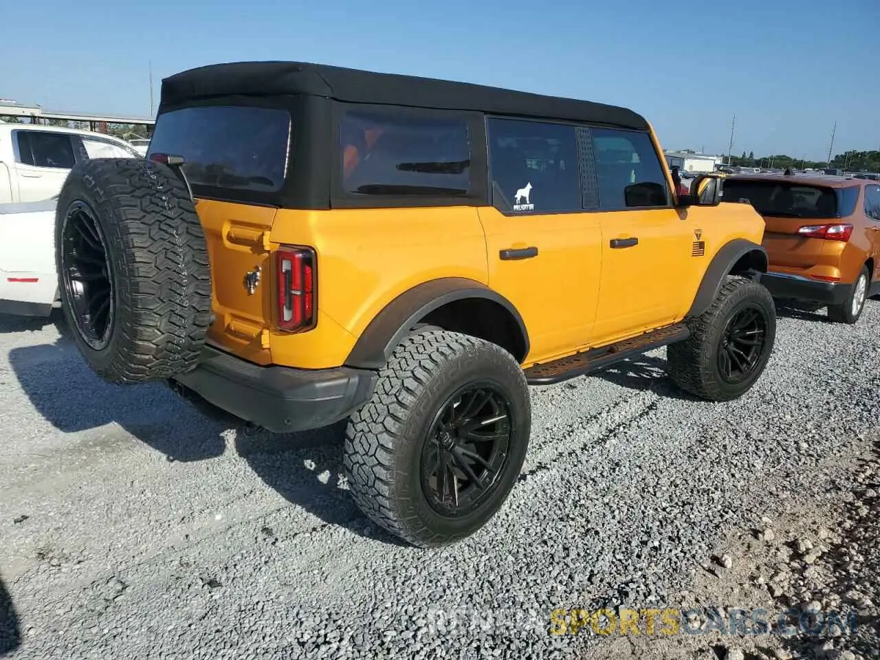 3 Photograph of a damaged car 1FMEE5DP8MLA87481 FORD BRONCO 2021