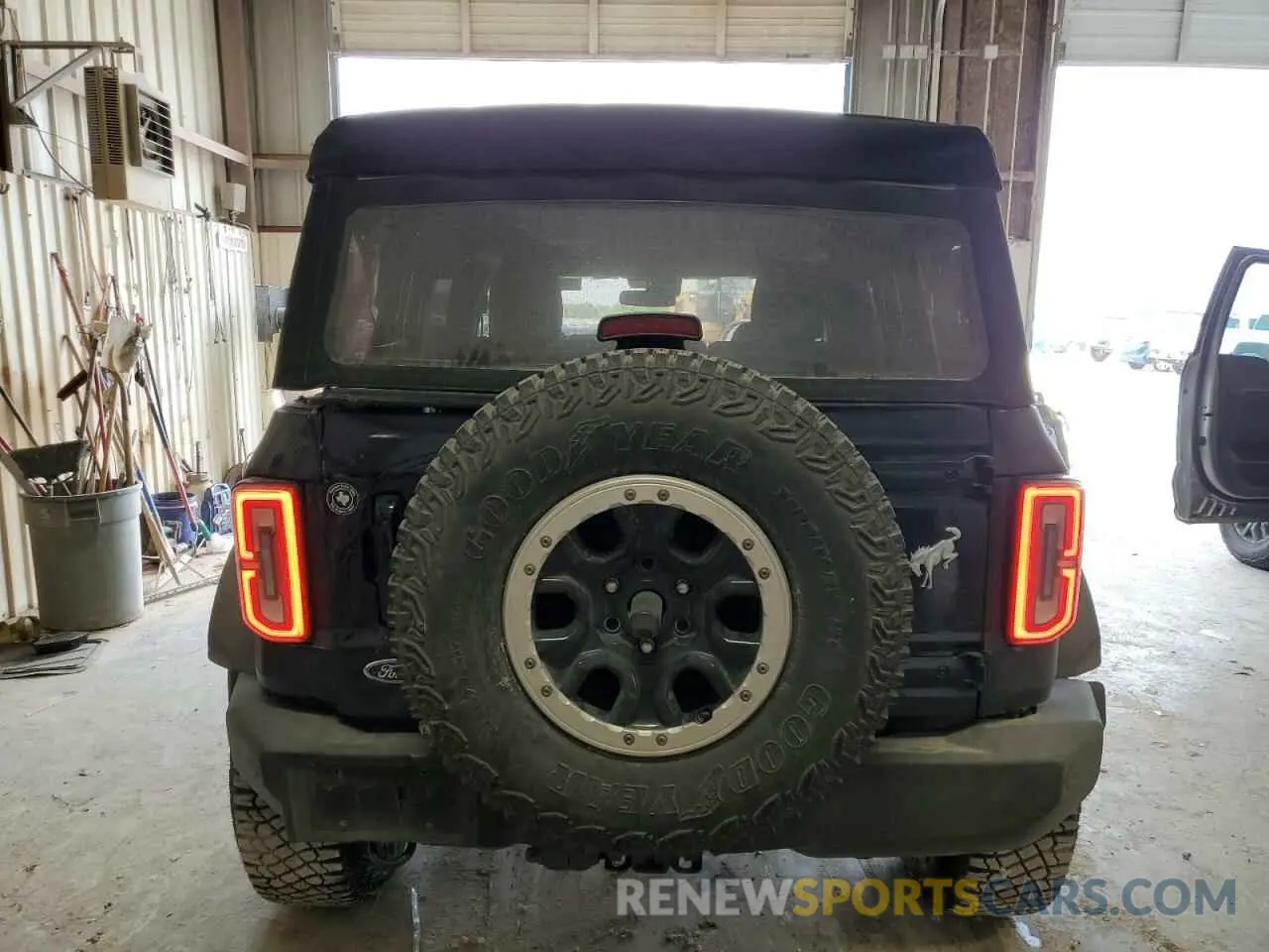 6 Photograph of a damaged car 1FMEE5DPXMLA91211 FORD BRONCO 2021