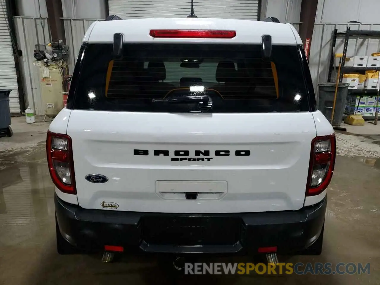 6 Photograph of a damaged car 3FMCR9A61MRA41409 FORD BRONCO 2021
