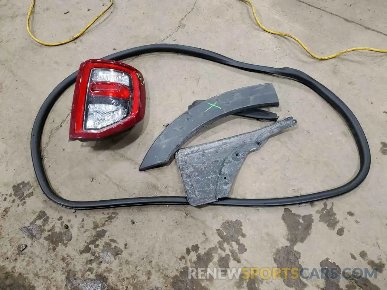 13 Photograph of a damaged car 3FMCR9B63MRA51471 FORD BRONCO 2021