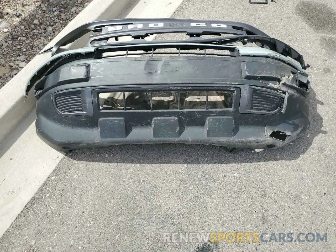 15 Photograph of a damaged car 3FMCR9B68MRA77354 FORD BRONCO 2021