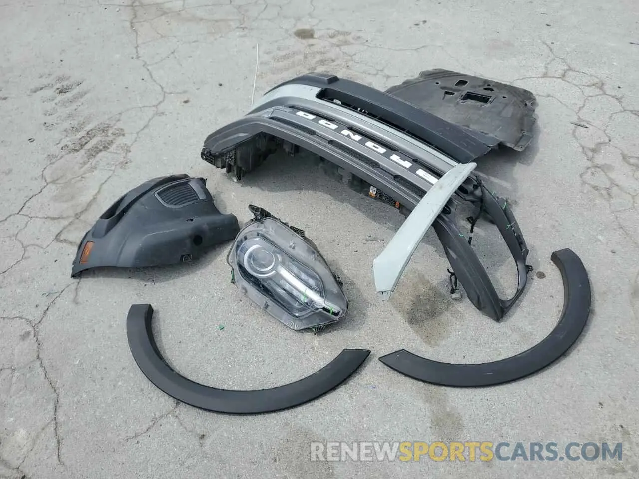 13 Photograph of a damaged car 3FMCR9B69MRA88878 FORD BRONCO 2021