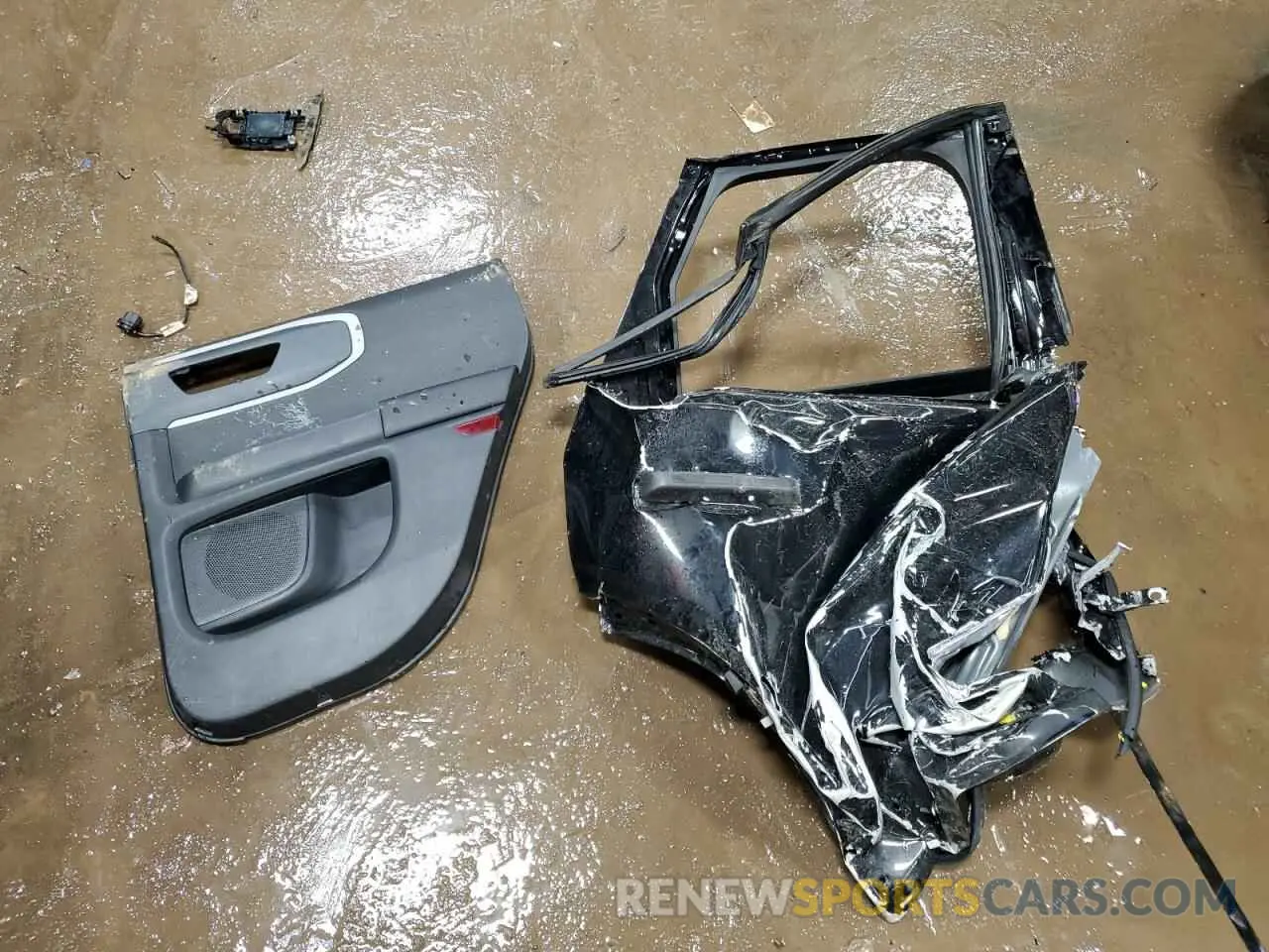12 Photograph of a damaged car 3FMCR9B6XMRA75489 FORD BRONCO 2021