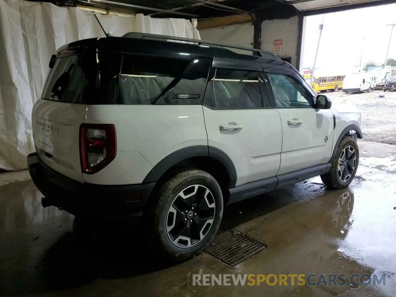 3 Photograph of a damaged car 3FMCR9C61MRA30570 FORD BRONCO 2021