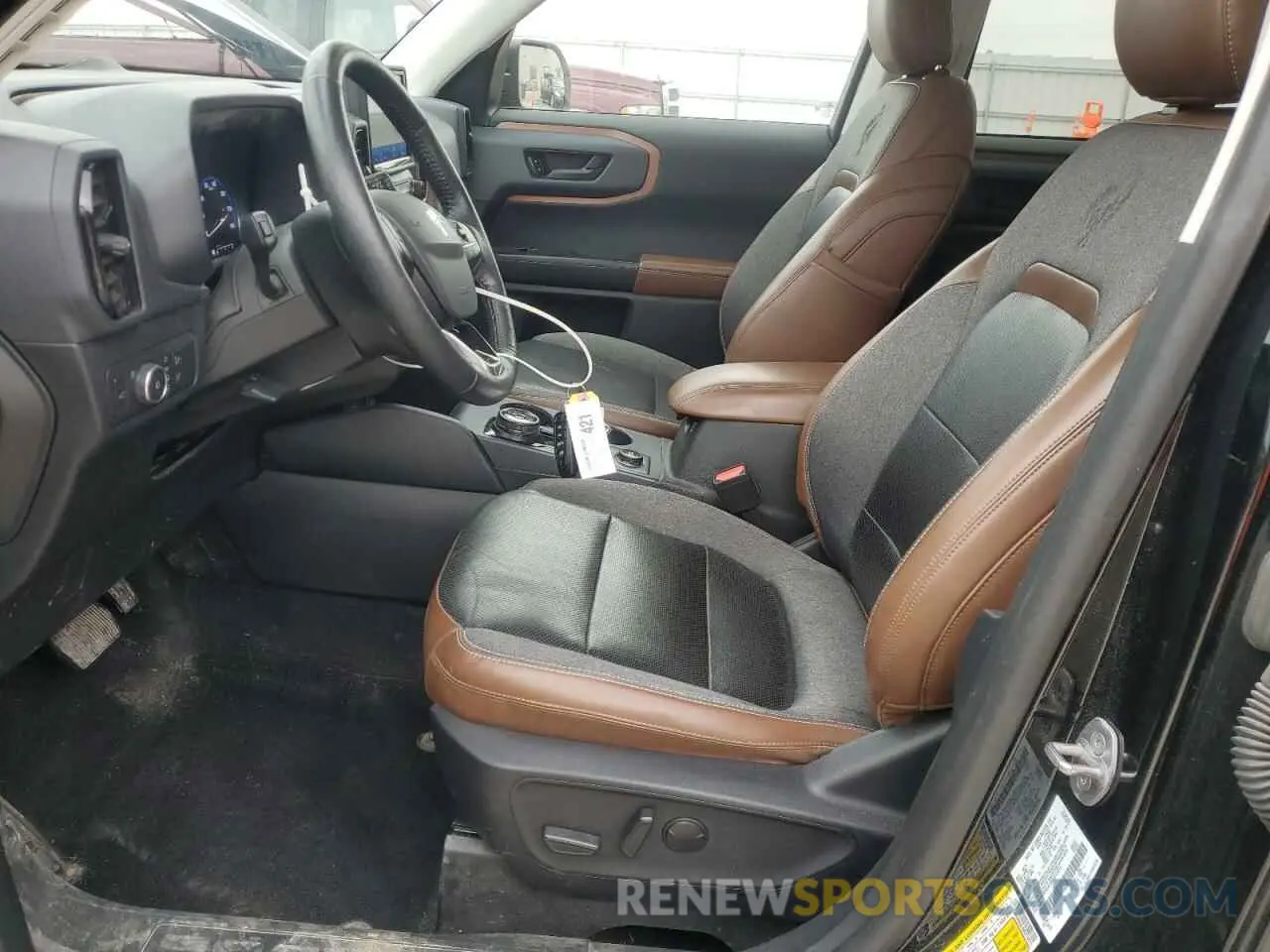 7 Photograph of a damaged car 3FMCR9C62MRA72875 FORD BRONCO 2021