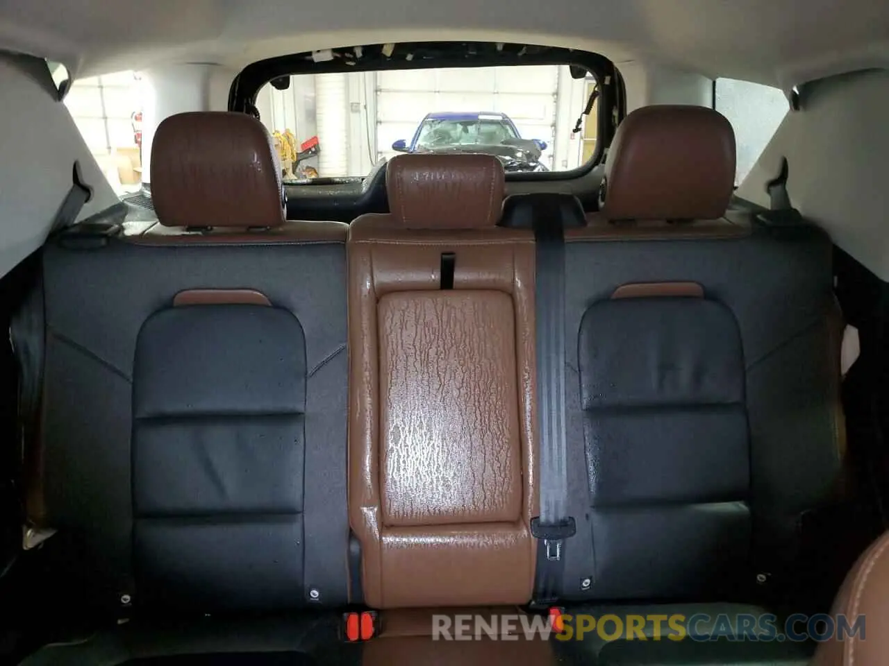10 Photograph of a damaged car 3FMCR9C66MRB35783 FORD BRONCO 2021