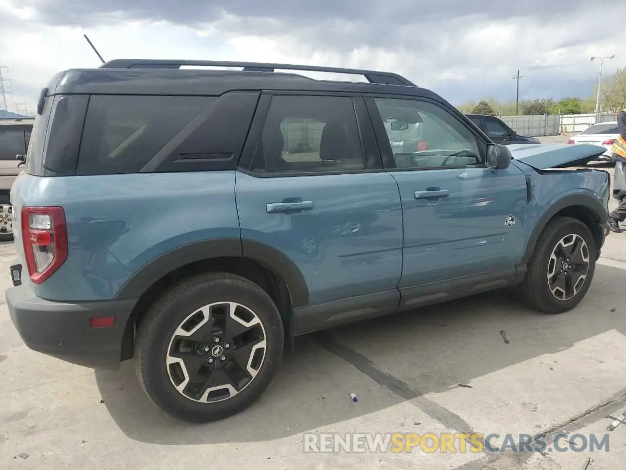 4 Photograph of a damaged car 3FMCR9C68MRB14143 FORD BRONCO 2021