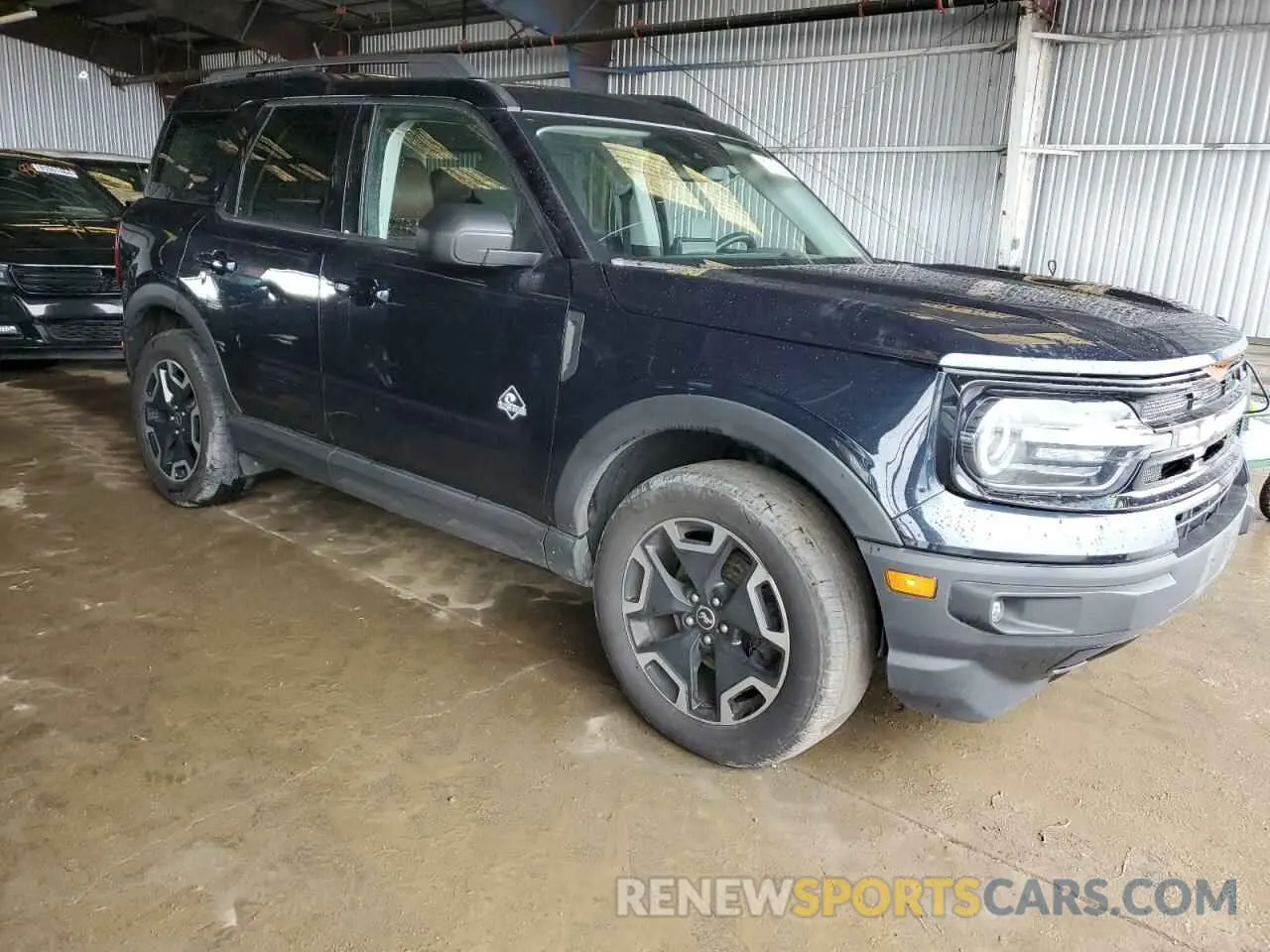4 Photograph of a damaged car 3FMCR9C6XMRB11051 FORD BRONCO 2021