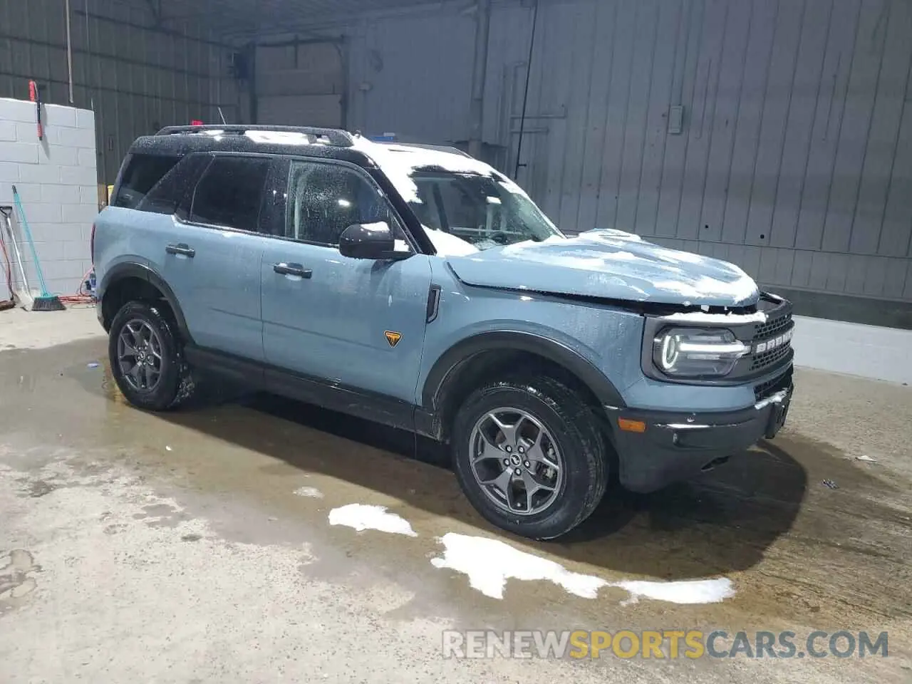 4 Photograph of a damaged car 3FMCR9D96MRA62021 FORD BRONCO 2021