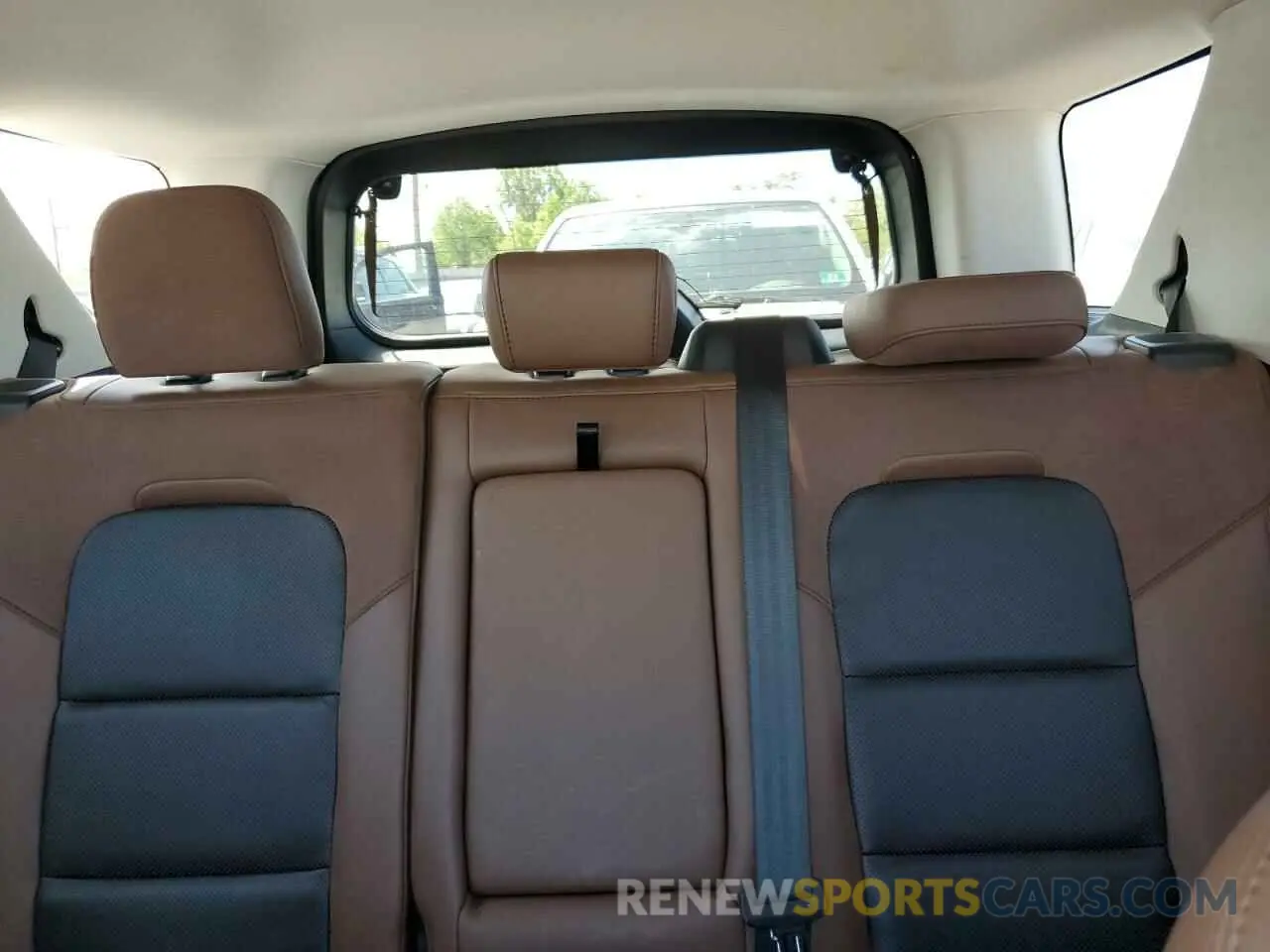10 Photograph of a damaged car 3FMCR9D96MRA67851 FORD BRONCO 2021