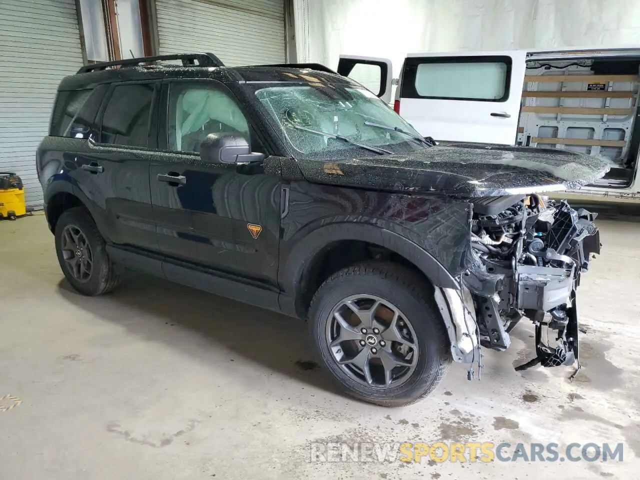 4 Photograph of a damaged car 3FMCR9D98MRB32828 FORD BRONCO 2021