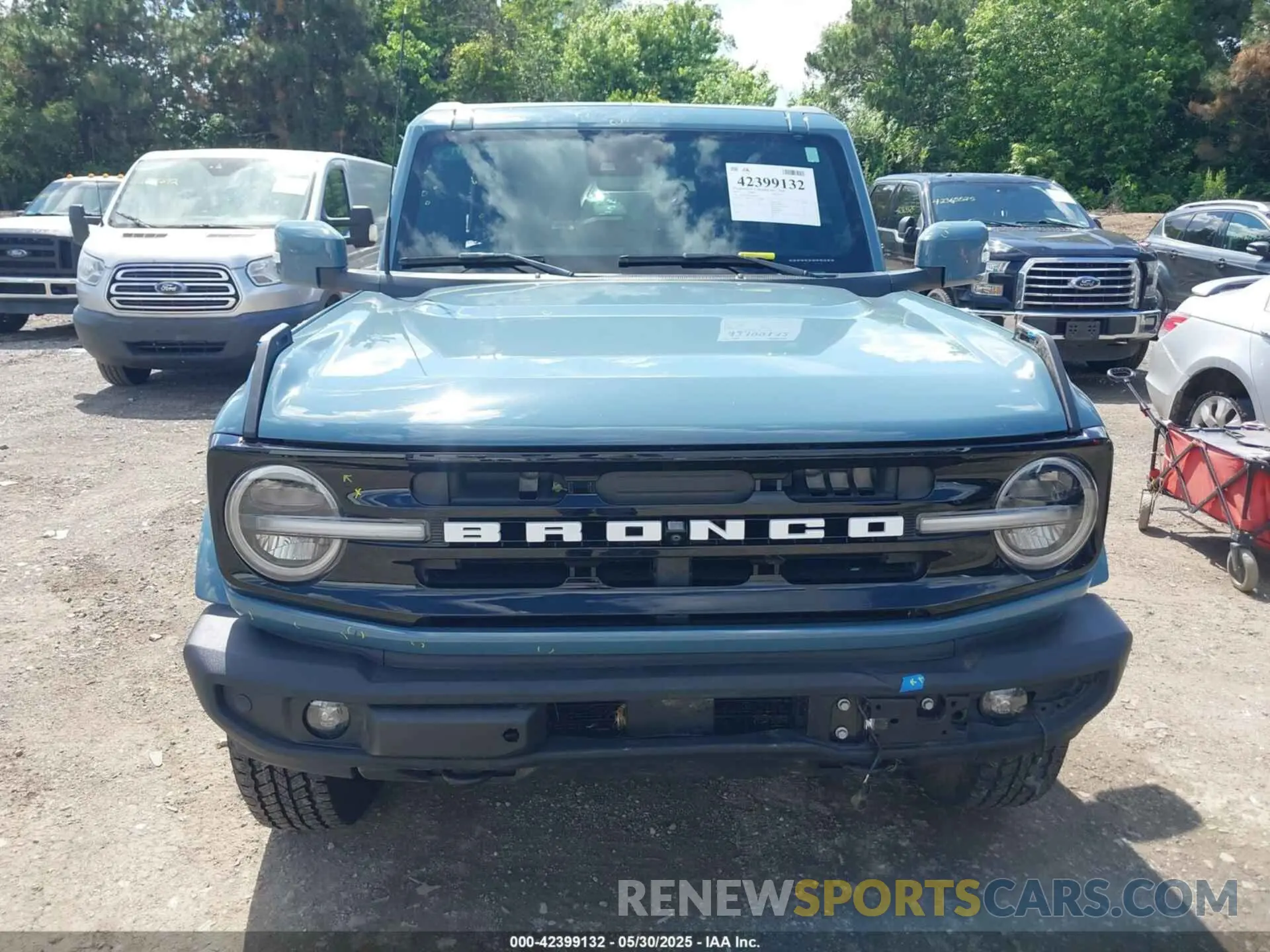 12 Photograph of a damaged car 1FMDE5AH3NLA89231 FORD BRONCO 2022